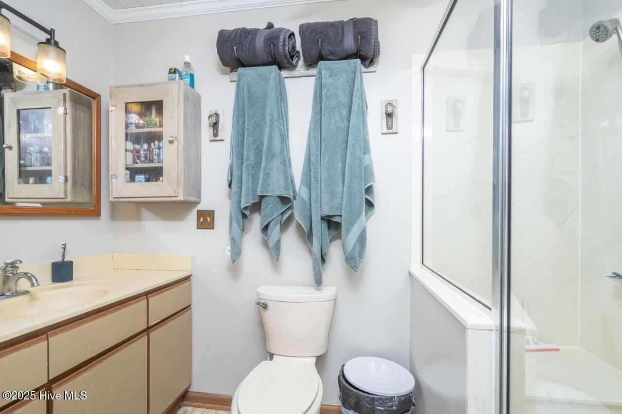 100544144 | Photo 22