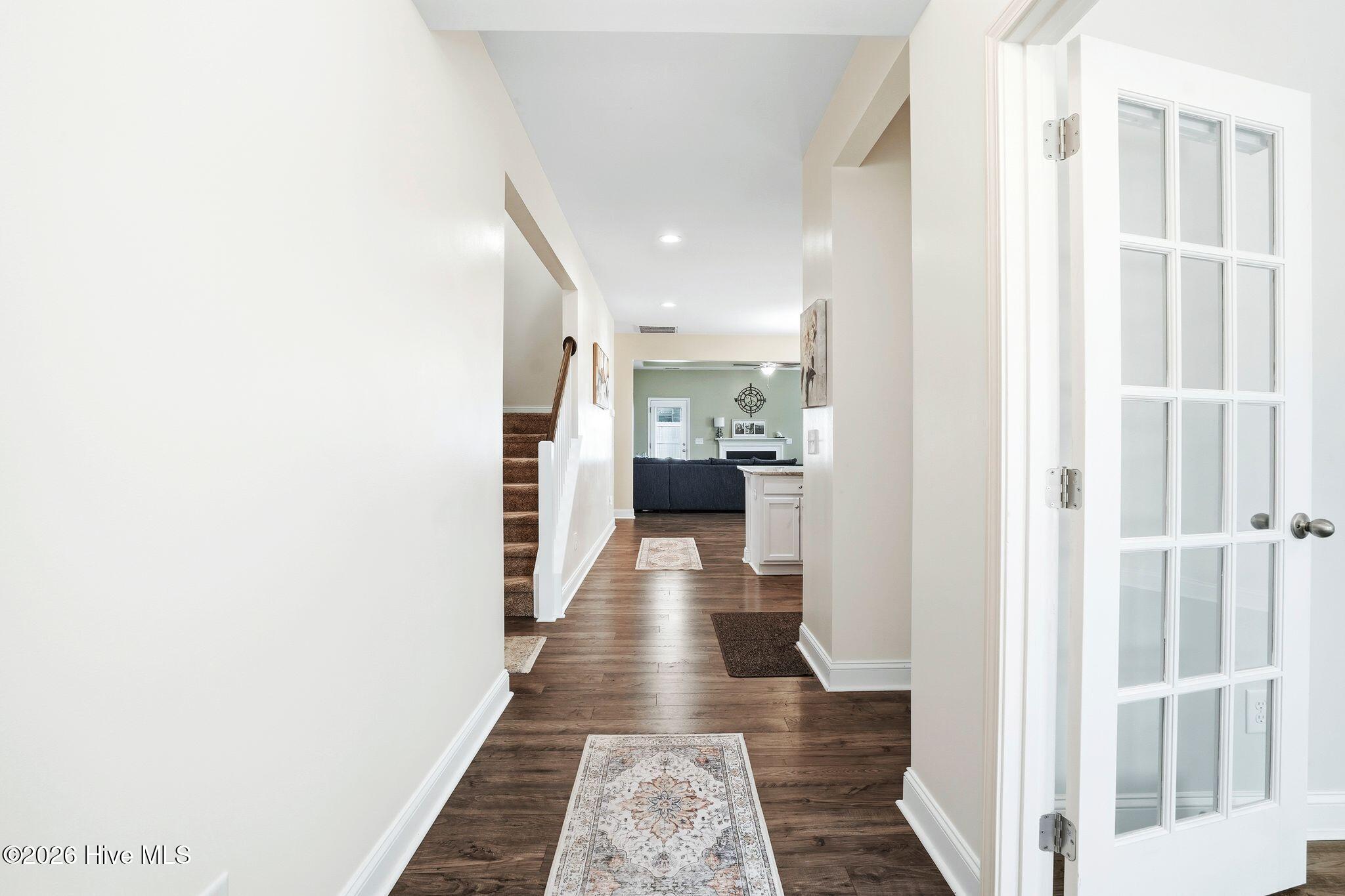 100567646 | Photo 11