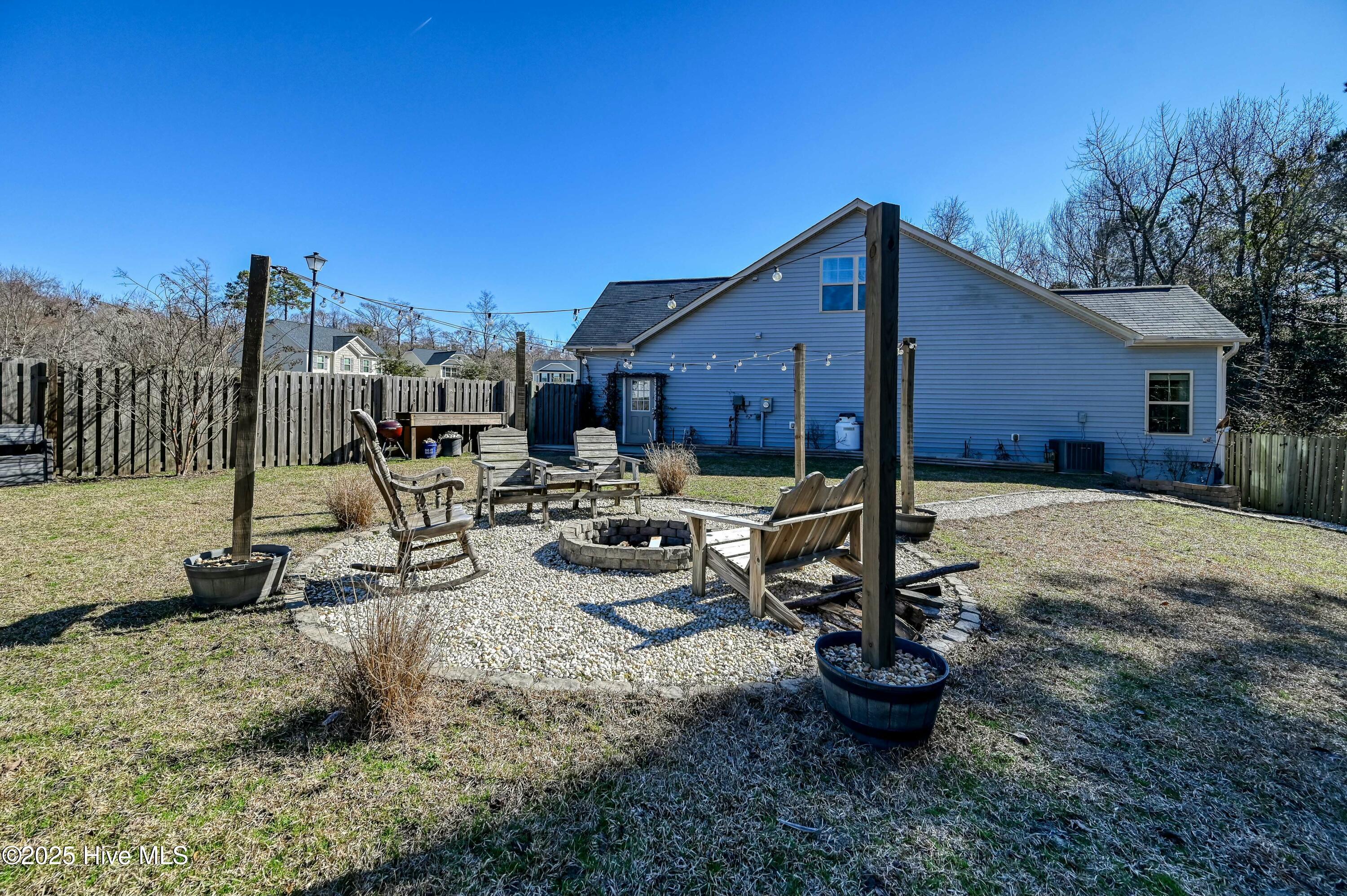 100561132 | Photo 47