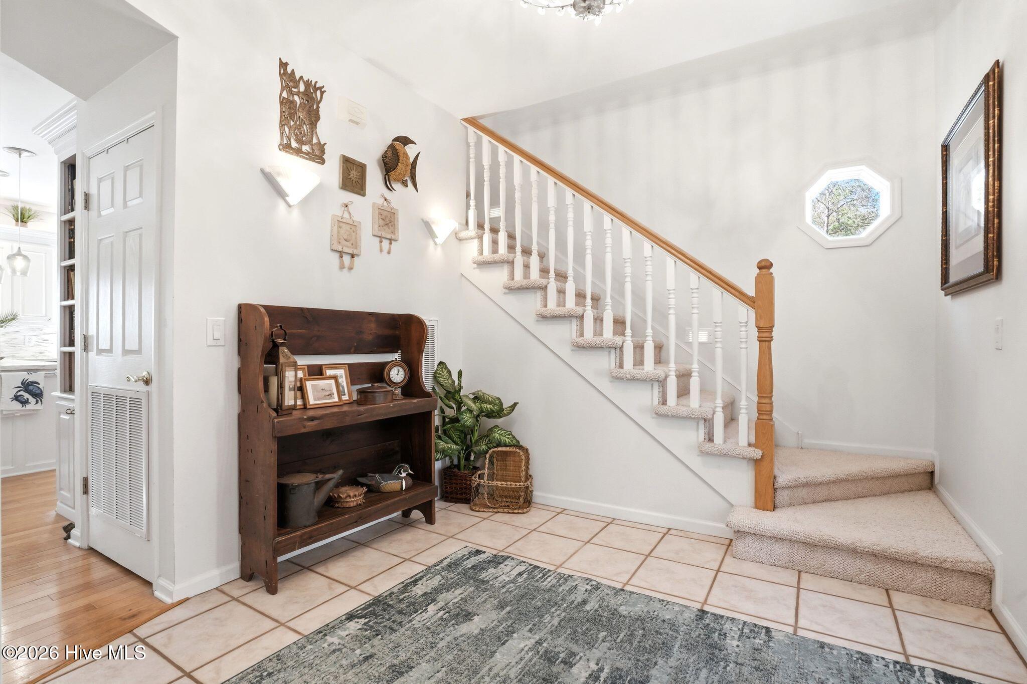 100562412 | Photo 42