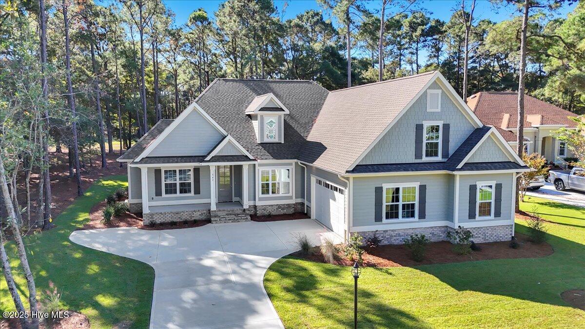 100505838 | Photo 99