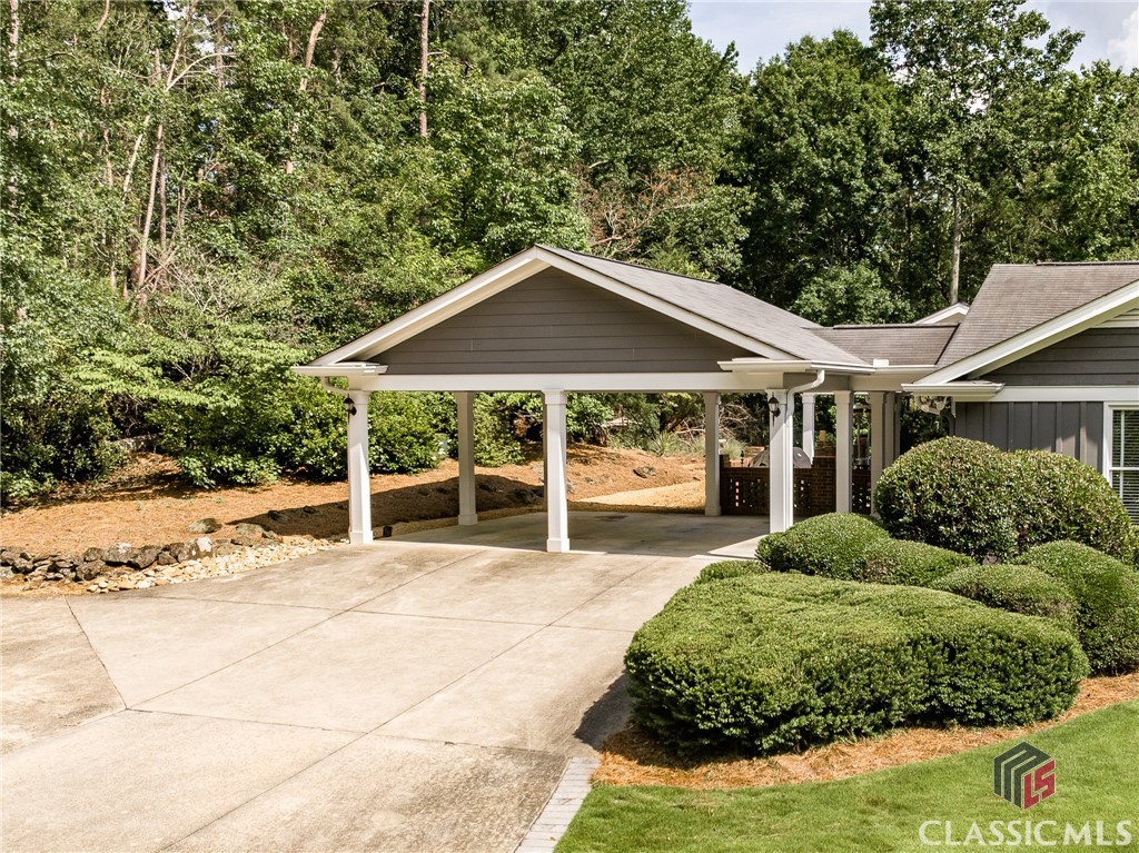 1060 Woodhollow Lane