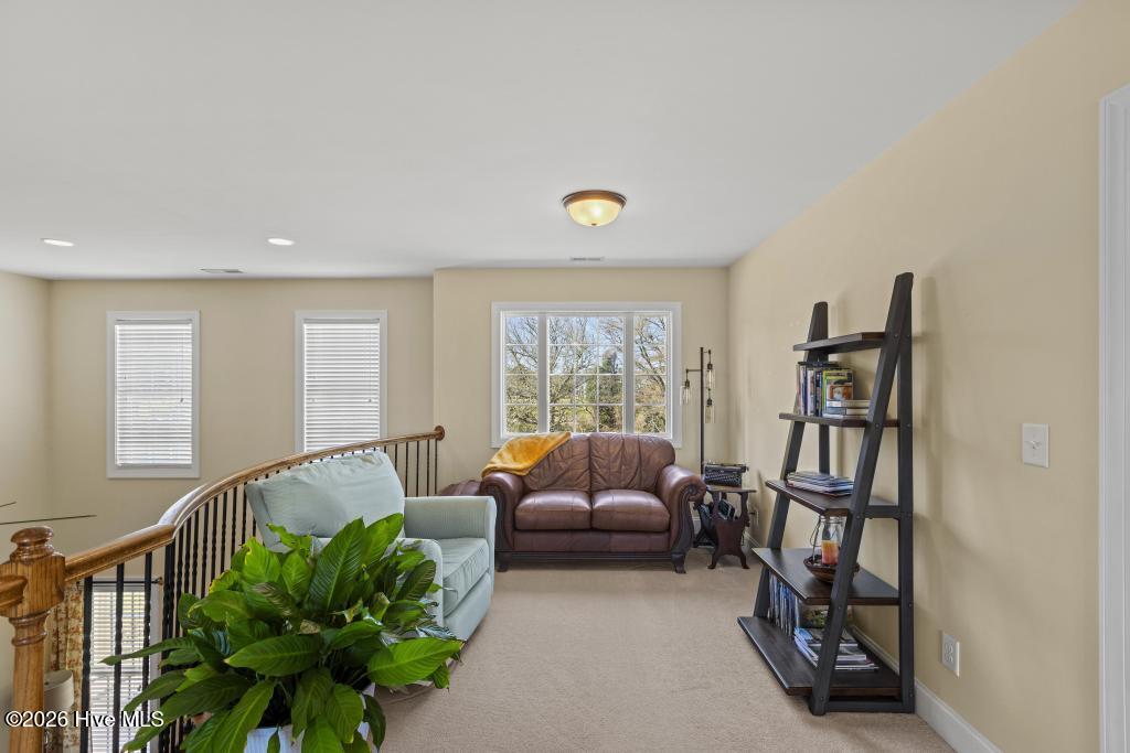 100570572 | Photo 41