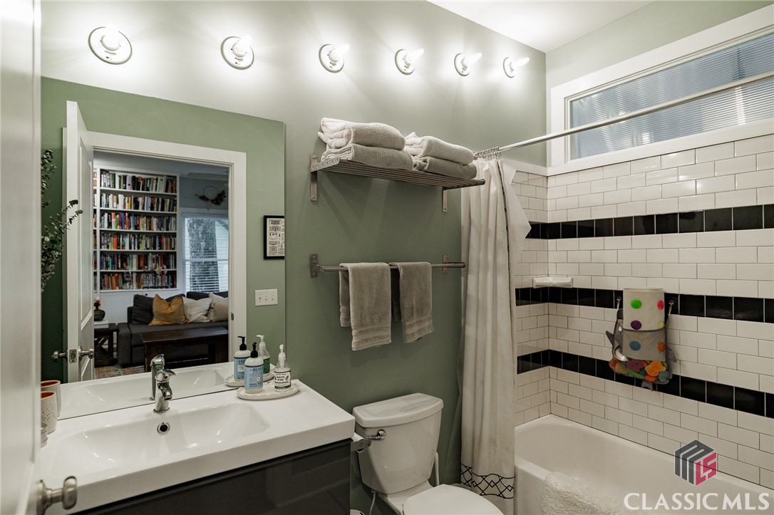 395 Cleveland Avenue