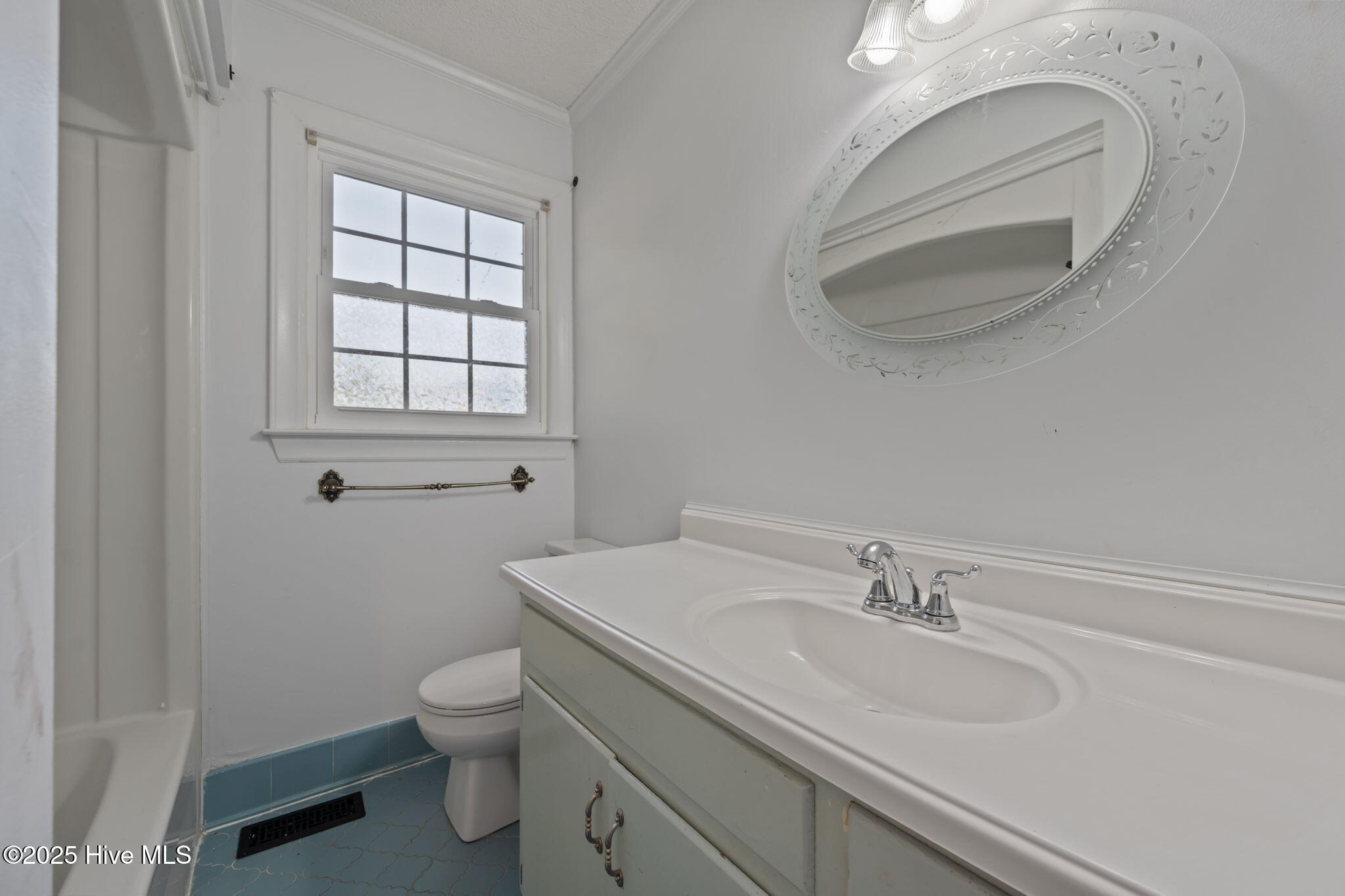 100537375 | Photo 34