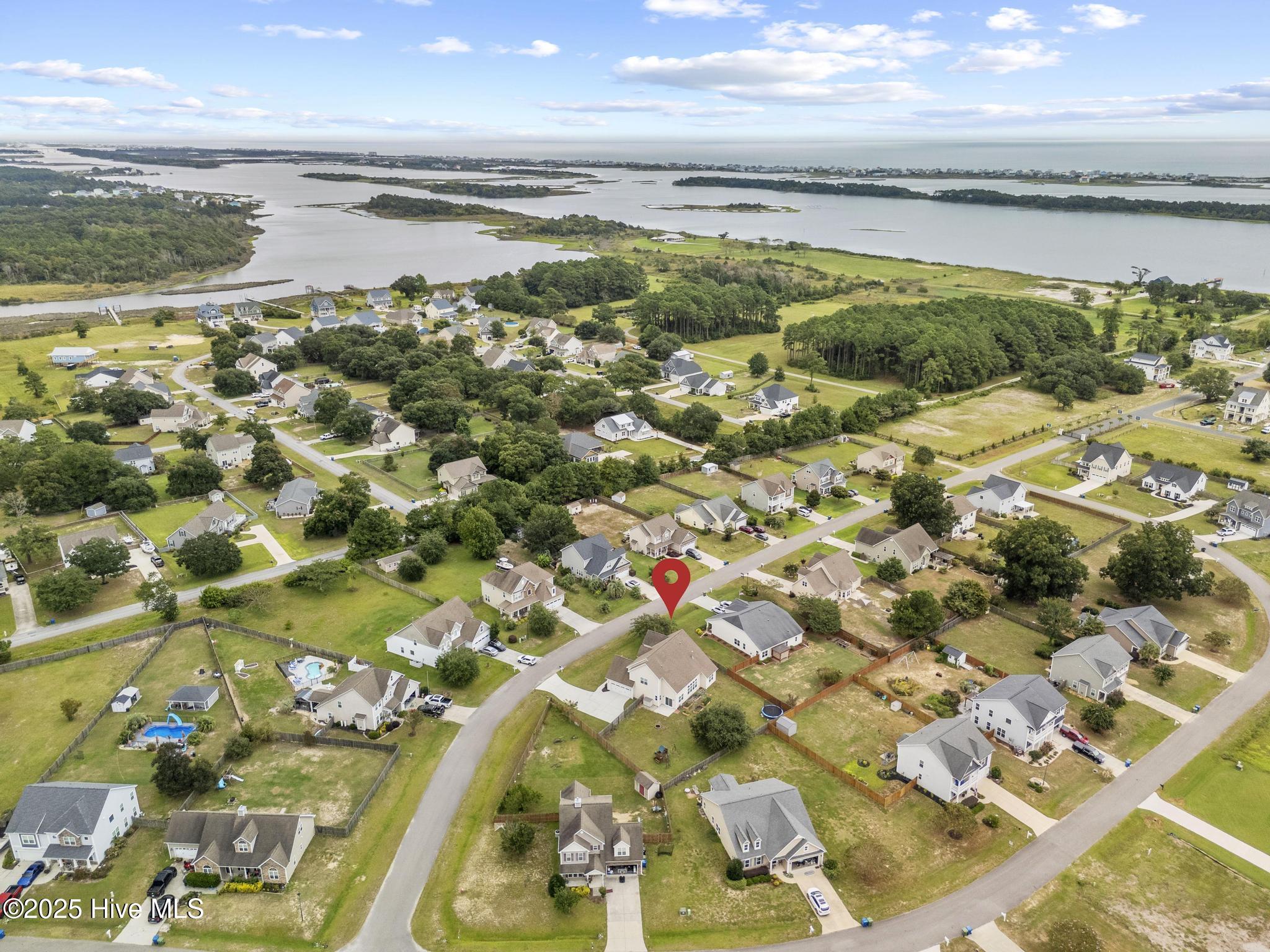 100568241 | Photo 71