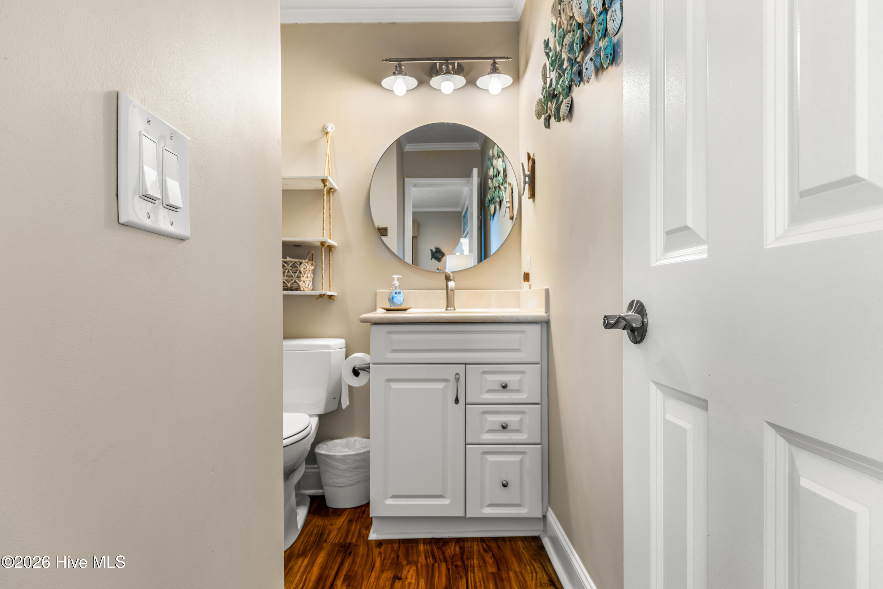 100550071 | Photo 27