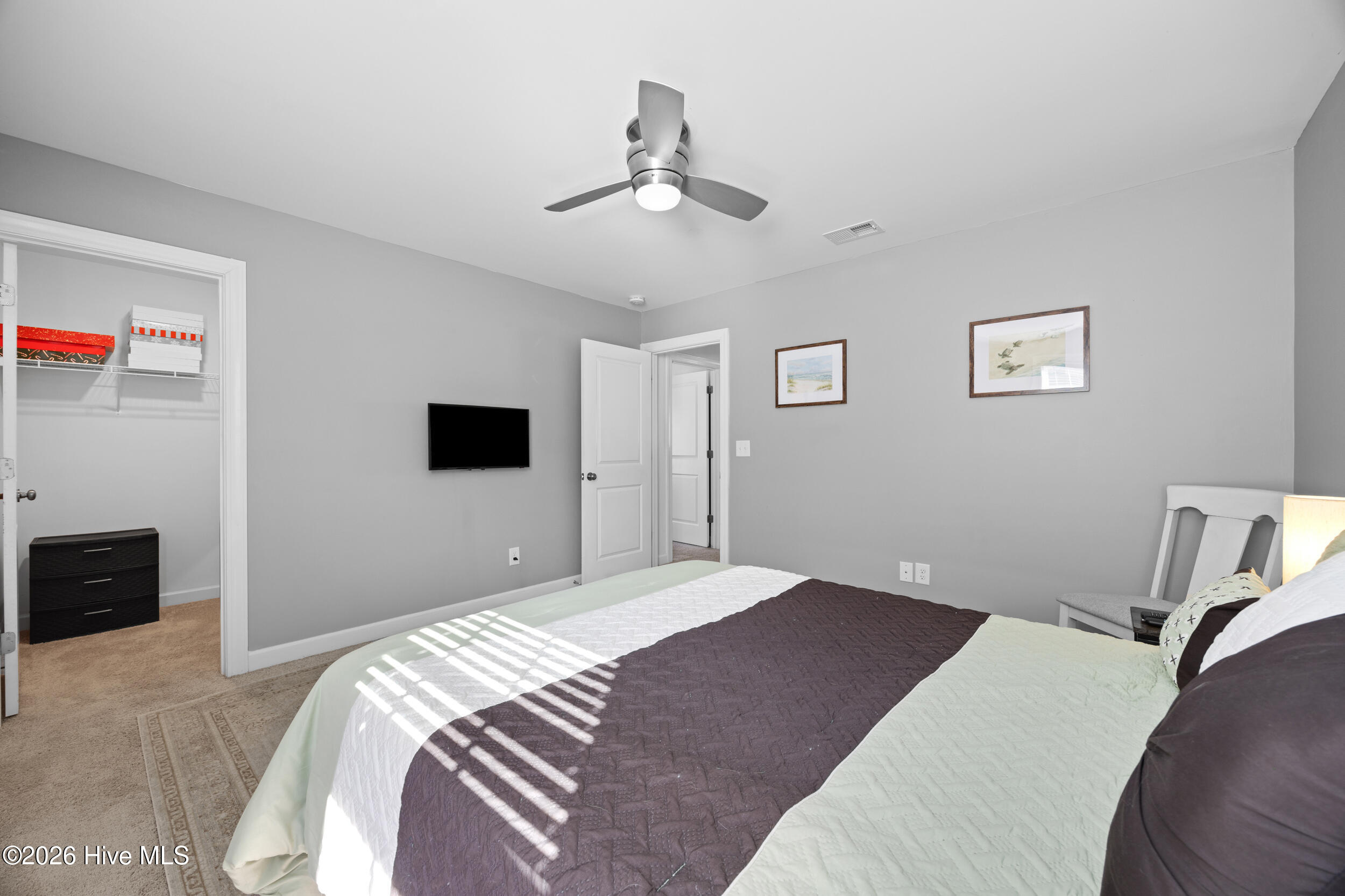 100555431 | Photo 39