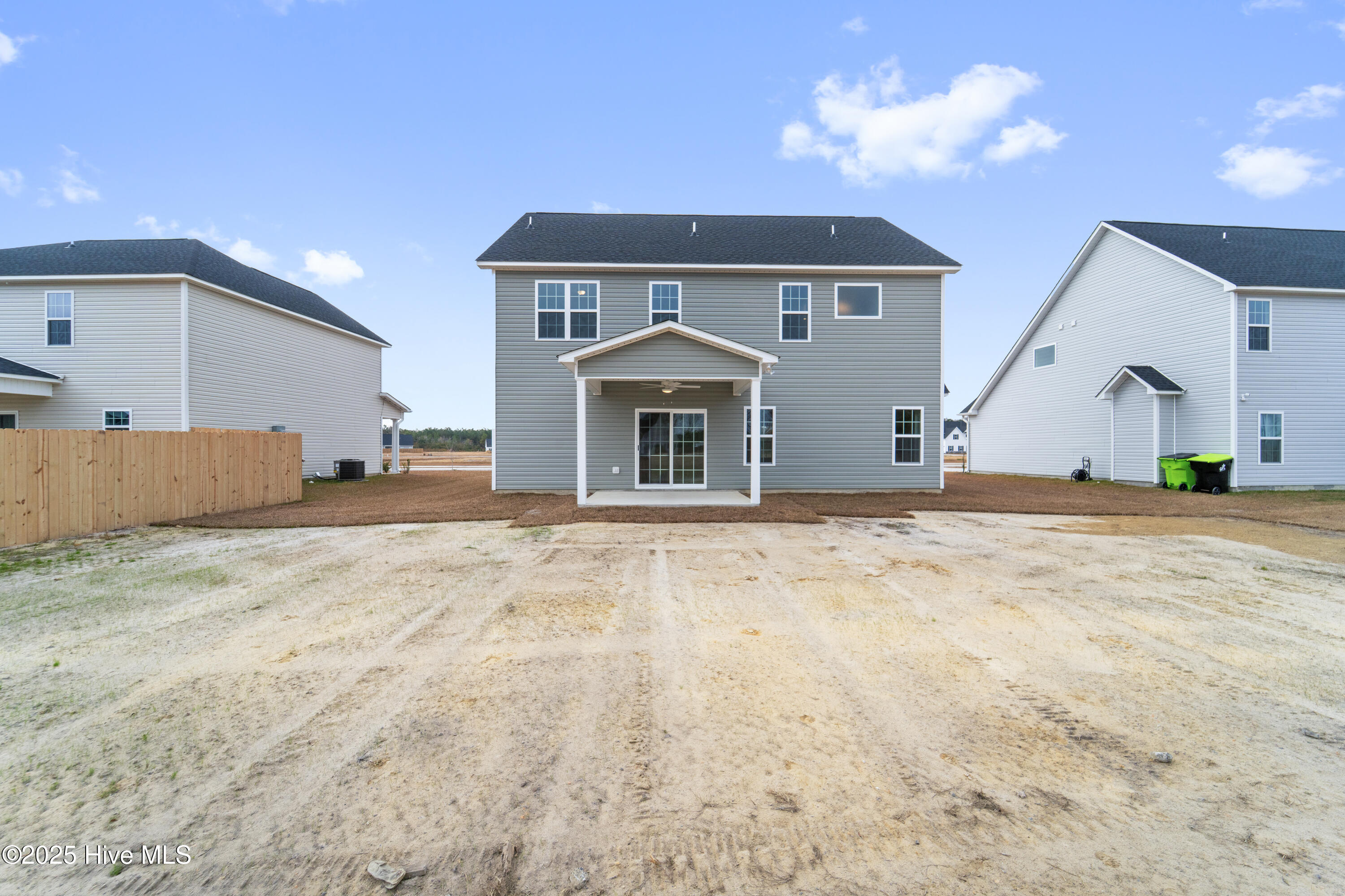 100519002 | Photo 28