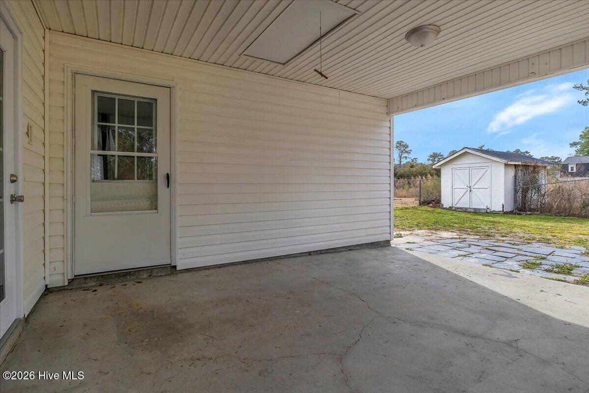 100555805 | Photo 32