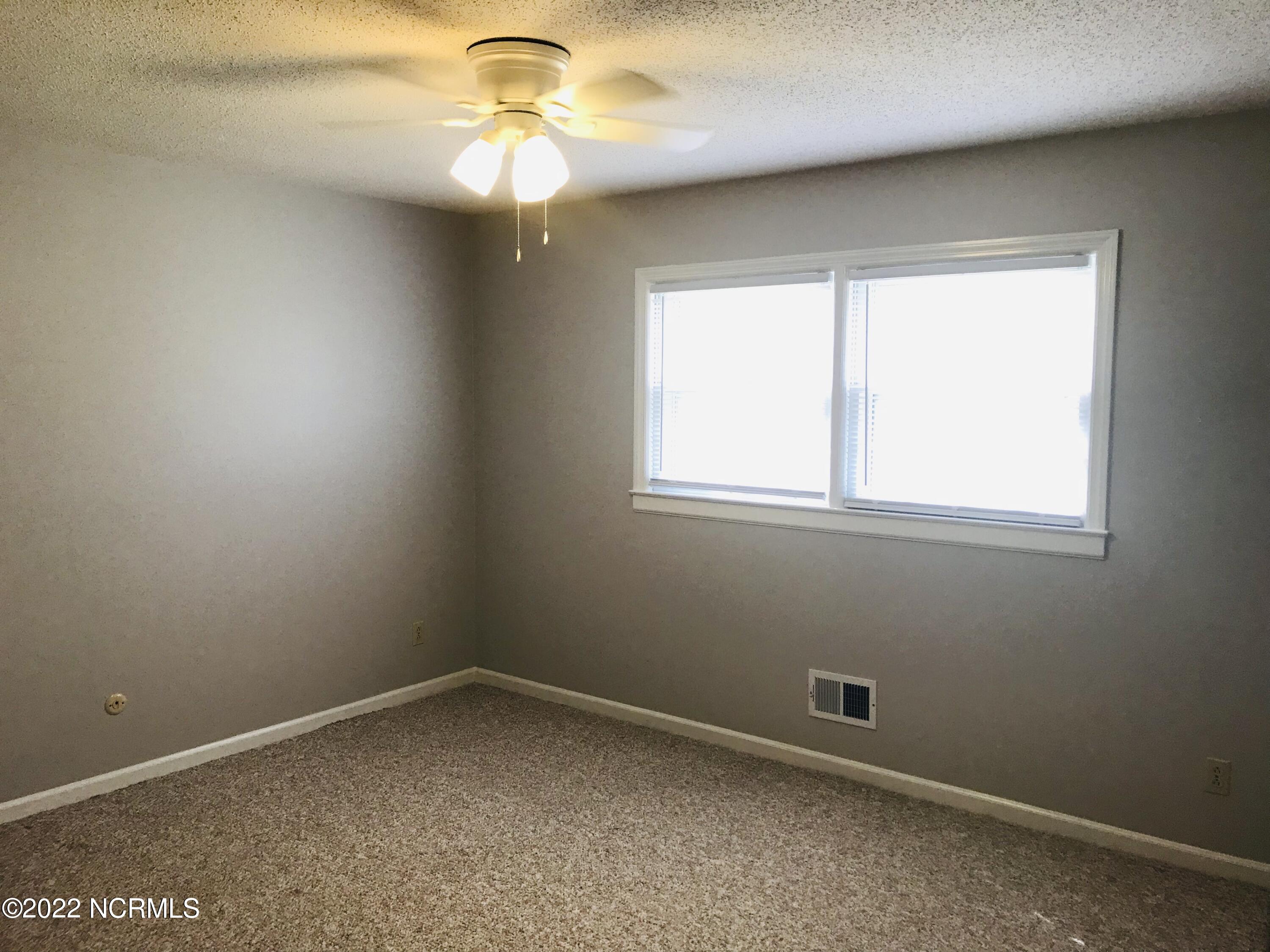 100537138 | Photo 14