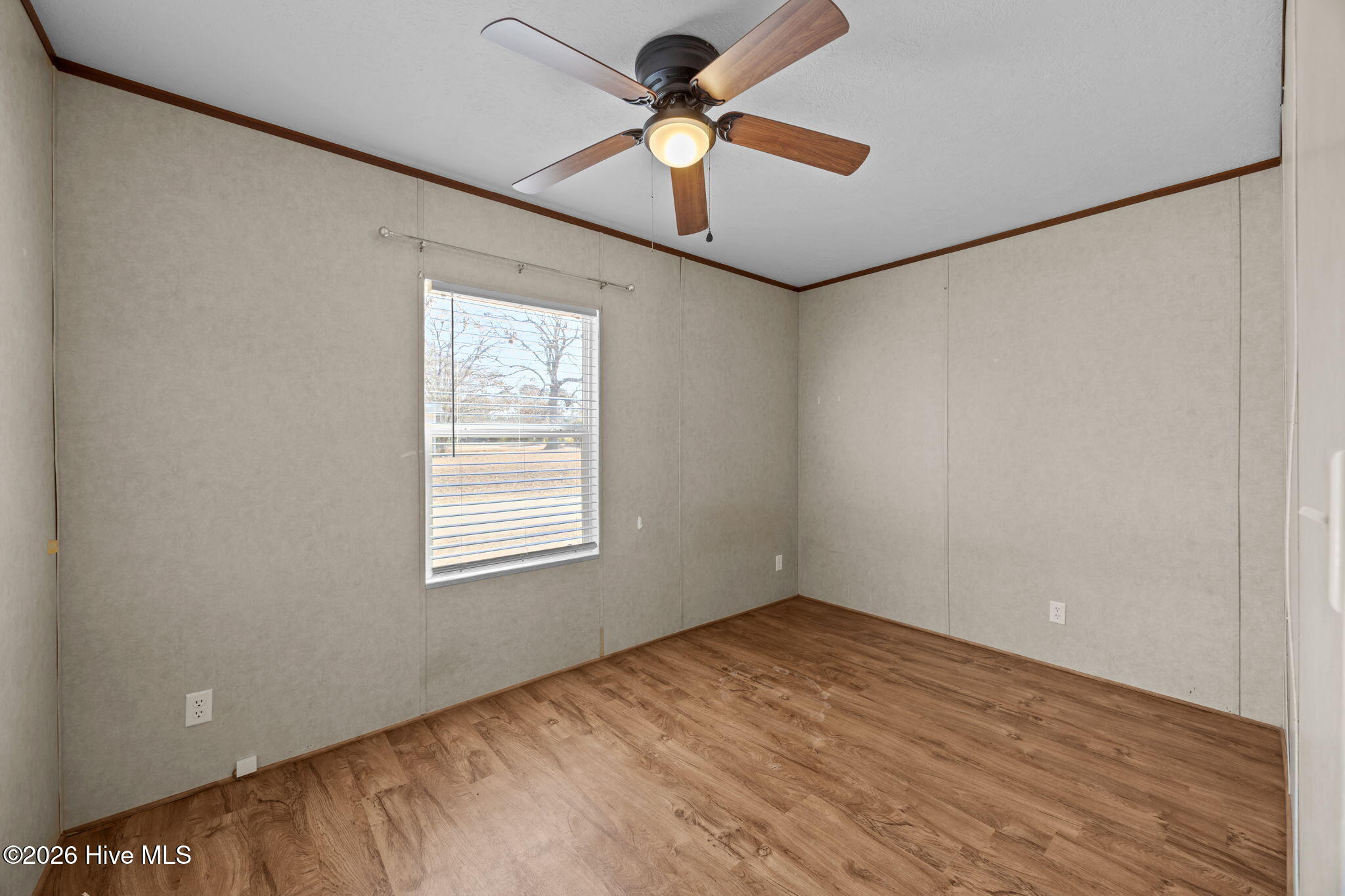 100551918 | Photo 37