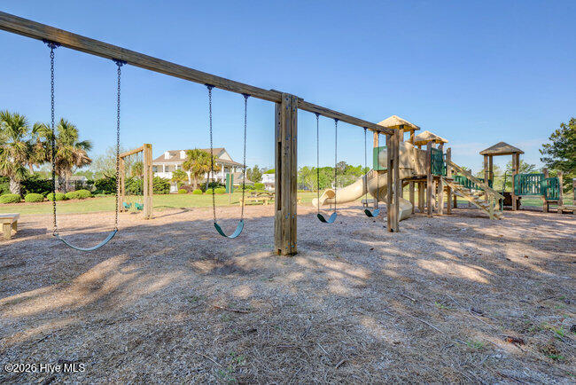 101 Cottage Walk, Hampstead, NC, 28443