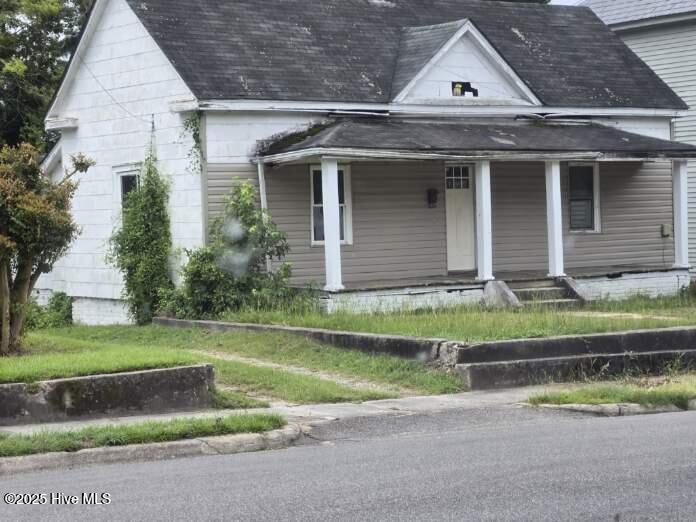 Homes for sale in Rockingham, NC | 714 Leak St, Rockingham, NC 28379 | MLS# 100509506