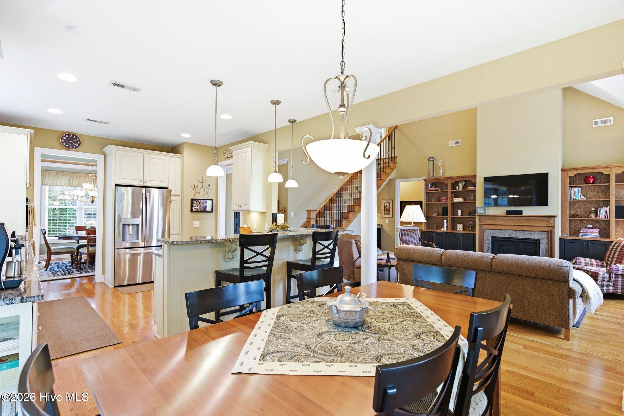 100564231 | Photo 17