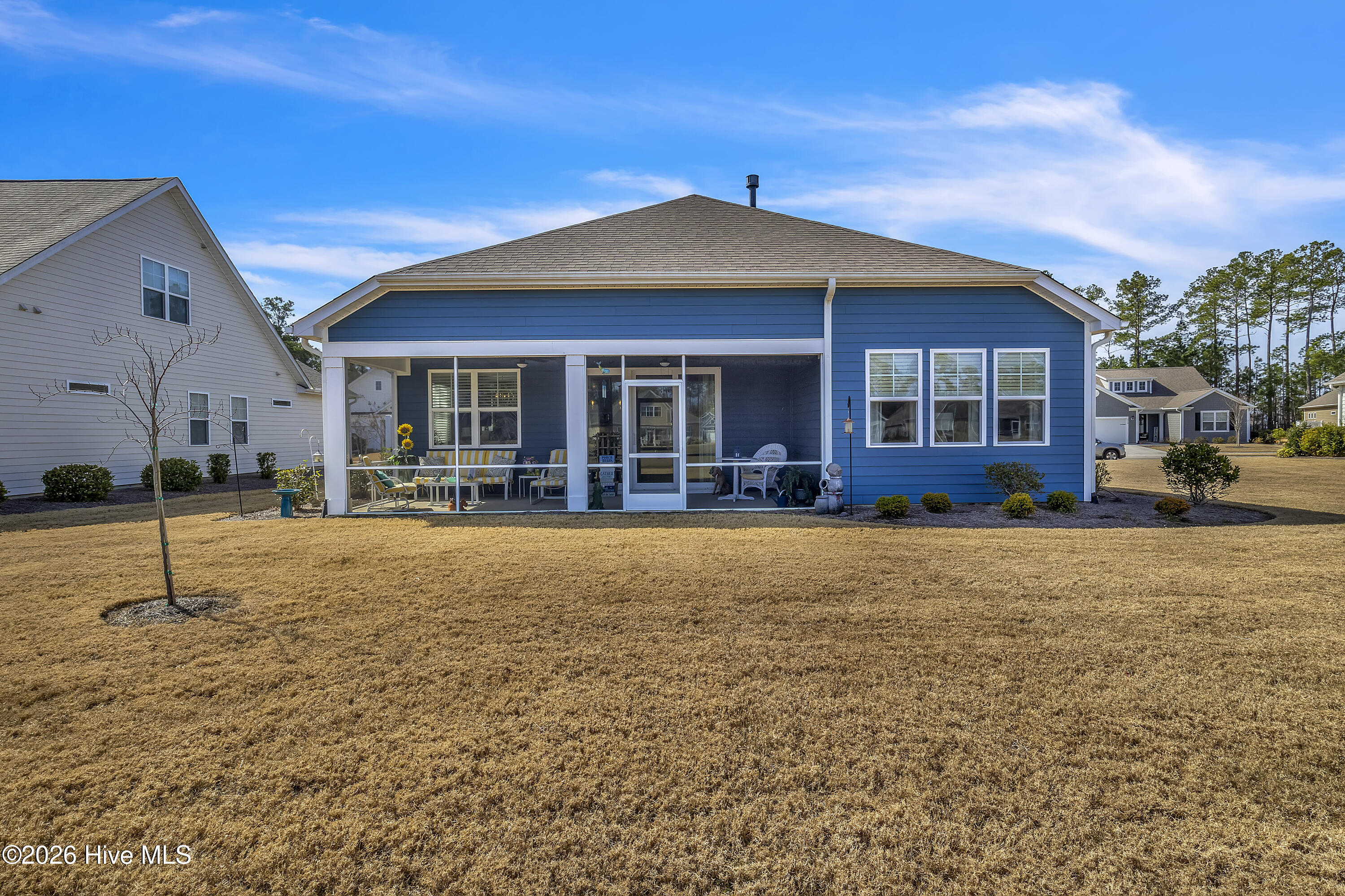 100557593 | Photo 43