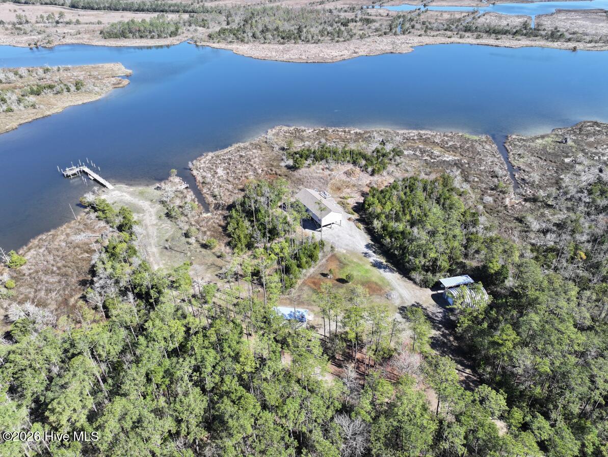 7569 Florence Road,Merritt