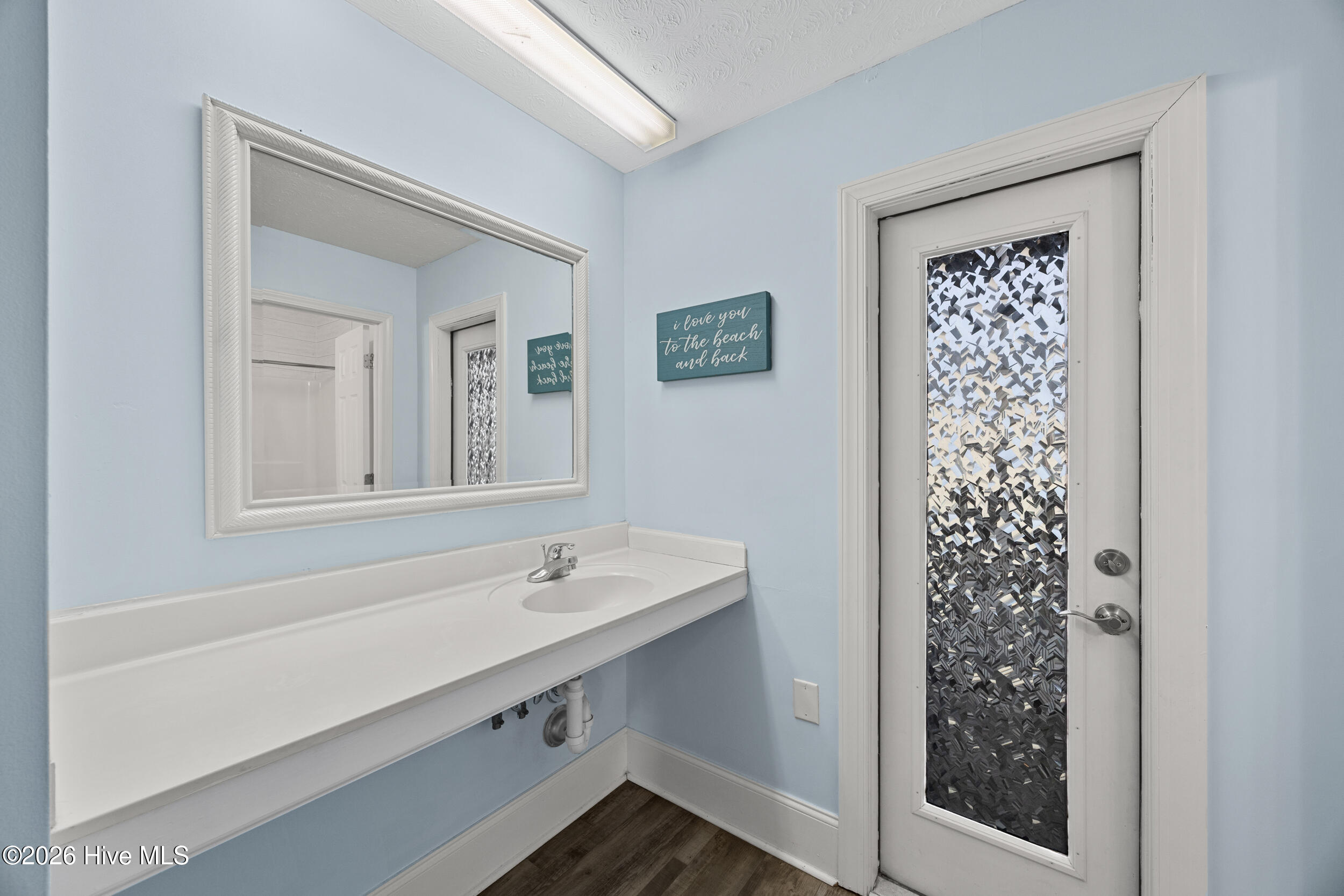 100552950 | Photo 32