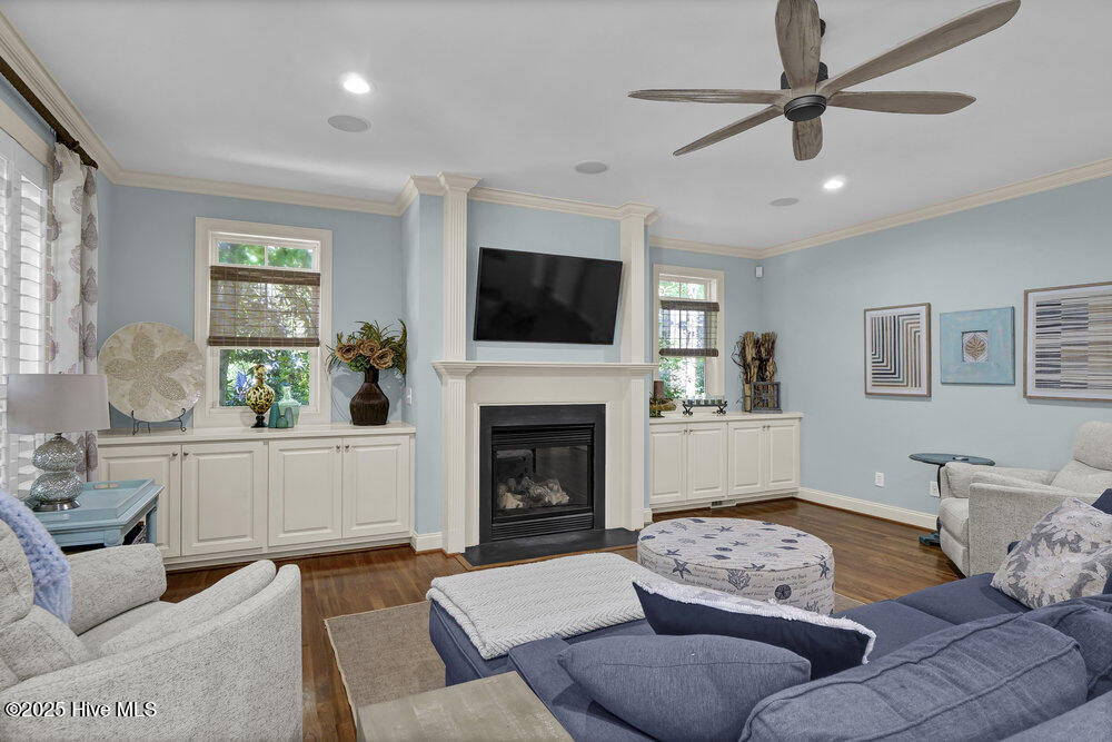 100531667 | Photo 13