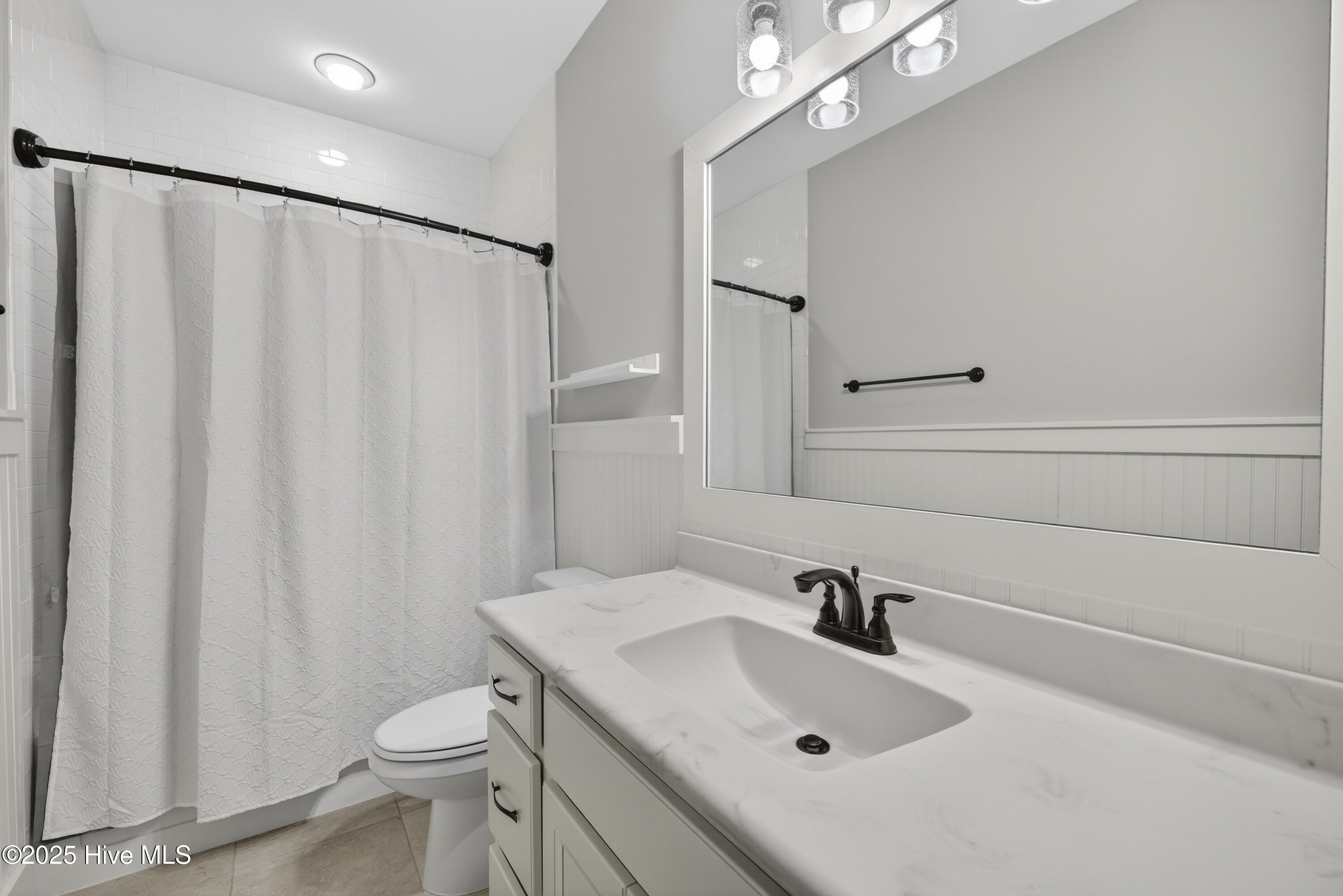 100547164 | Photo 27