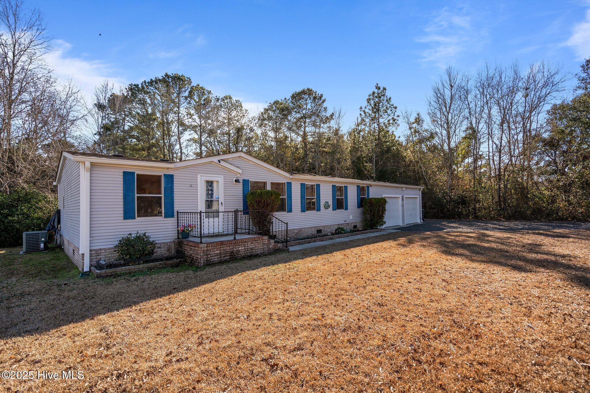 100564611 | Photo 28