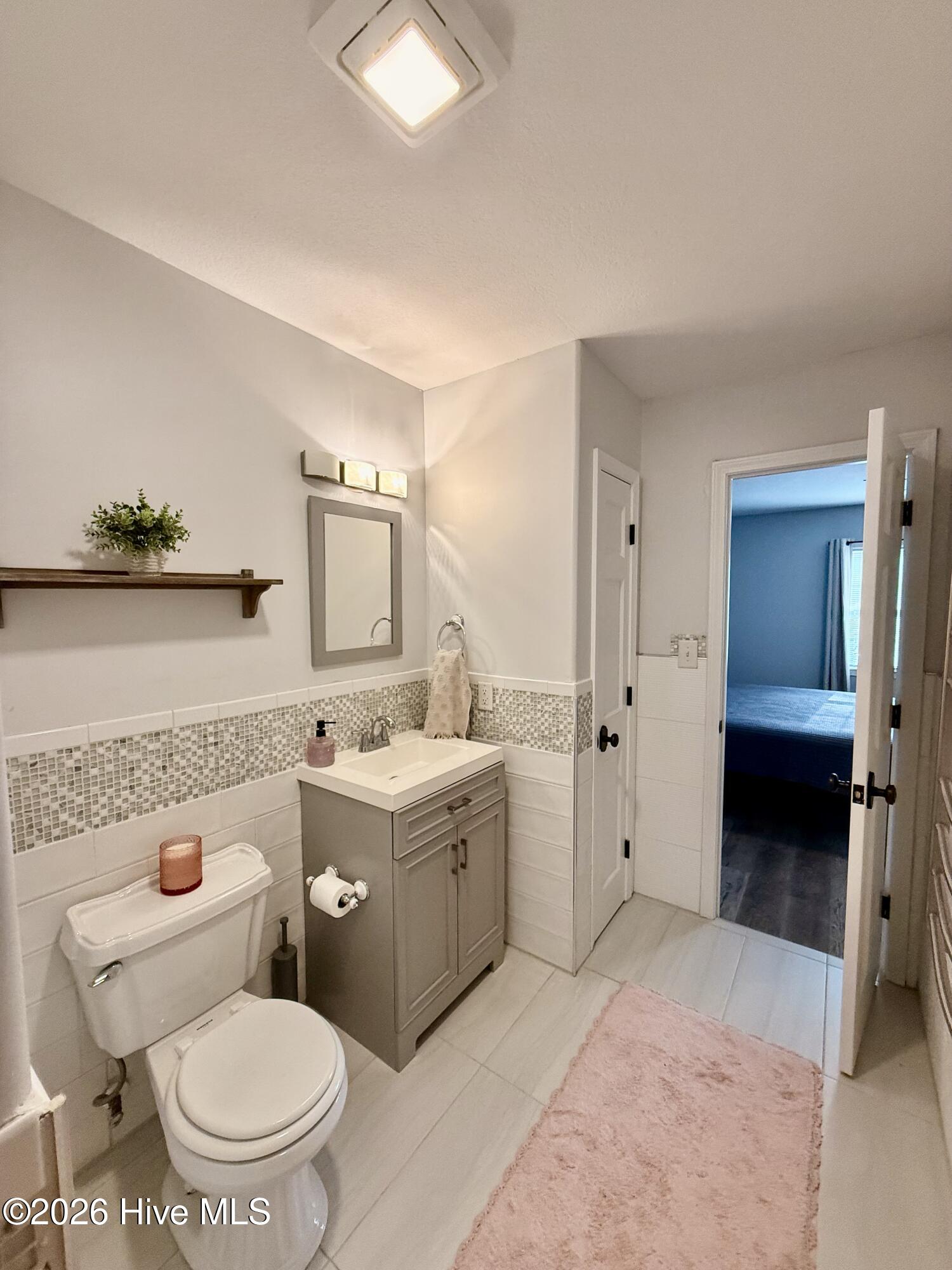 100559572 | Photo 28