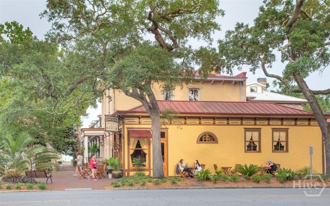 320 E Hall Street, Savannah, GA, 31401