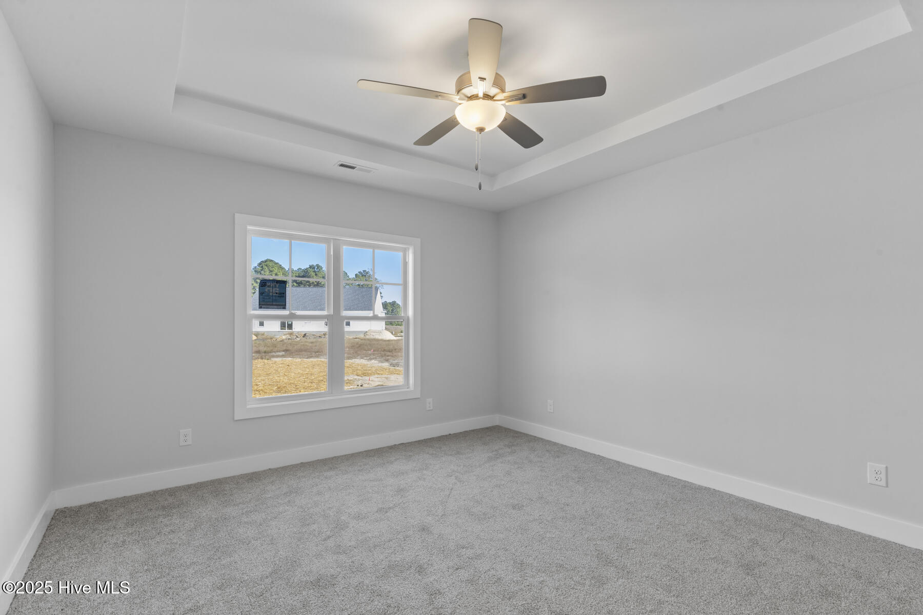 100540175 | Photo 18