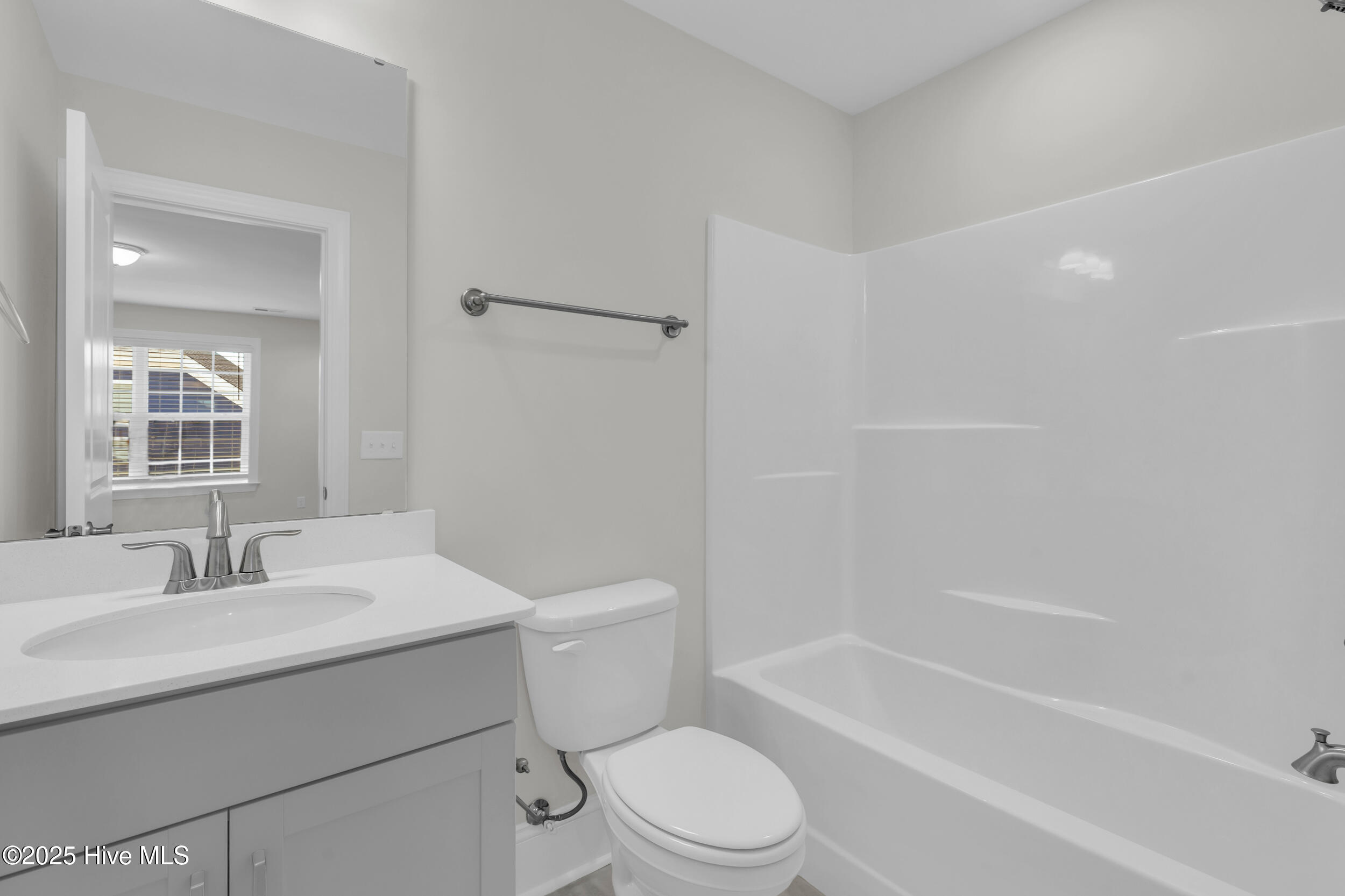 100532615 | Photo 31