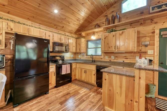 Exterior photo of 130 Coopers Ridge Road, Murphy, NC 28906. MLS: 98544411