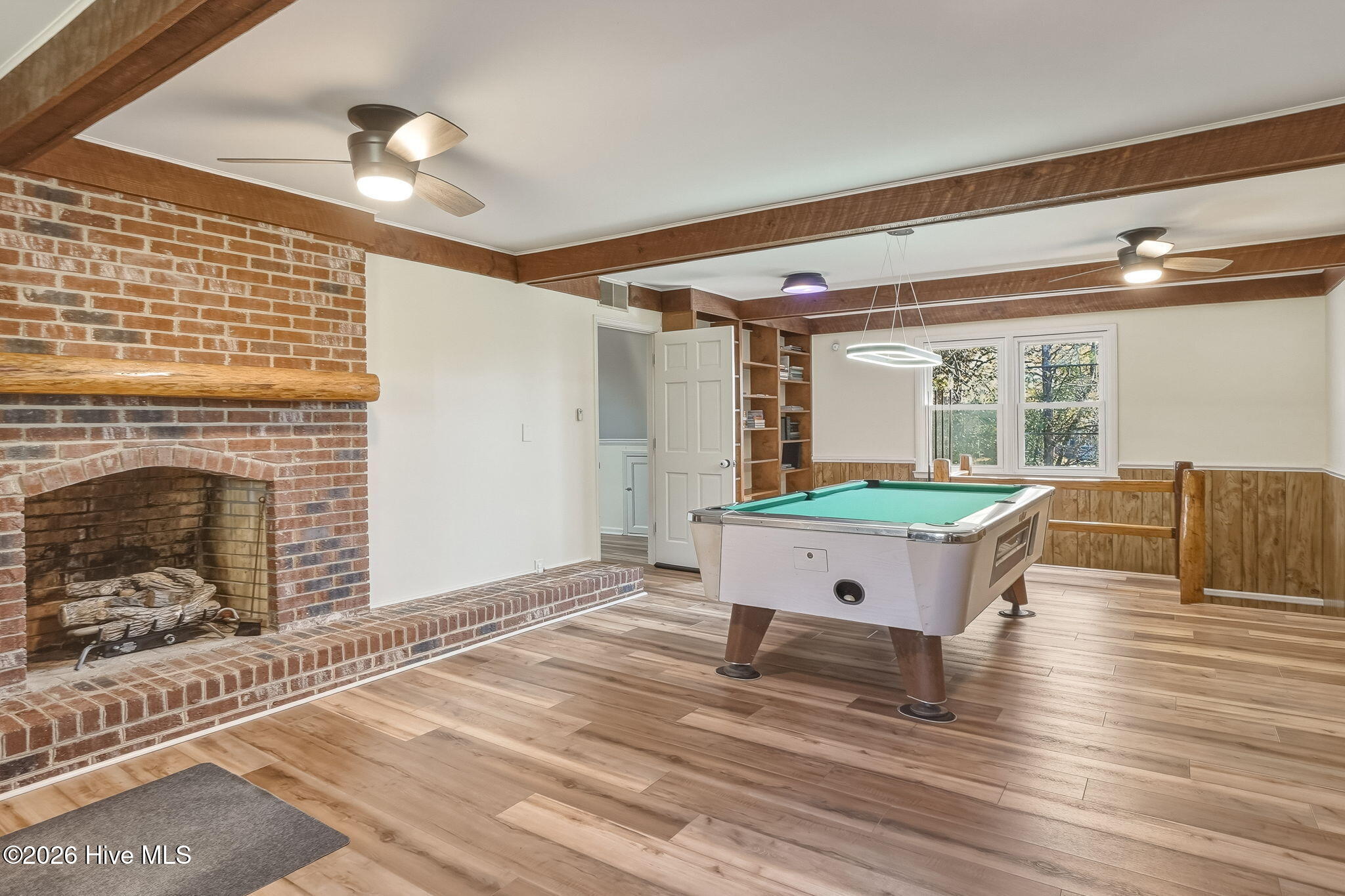 100566494 | Photo 15