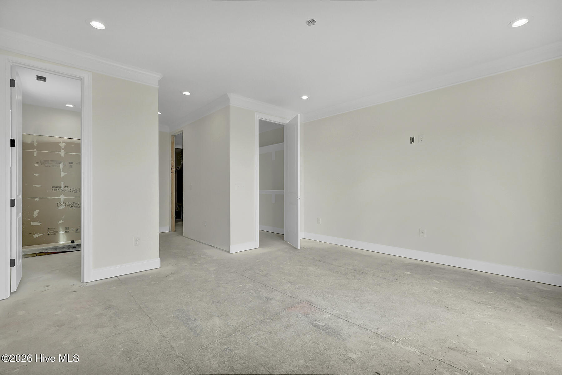 100559253 | Photo 18