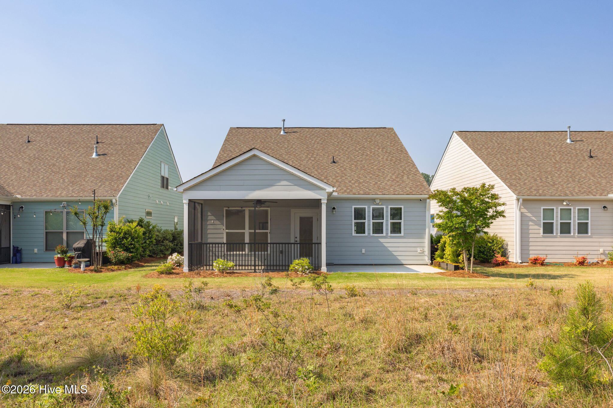 100567732 | Photo 34