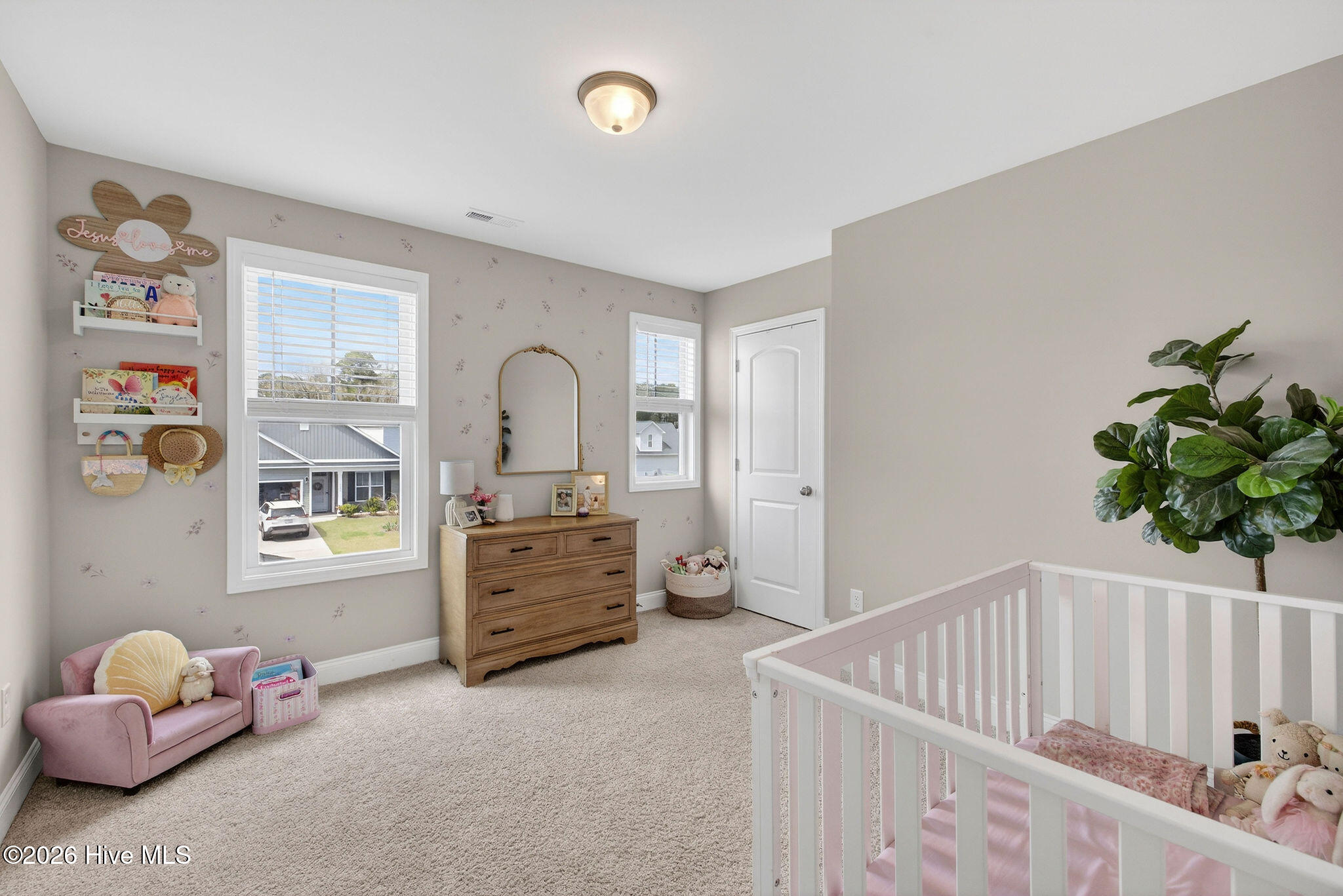 100563474 | Photo 17