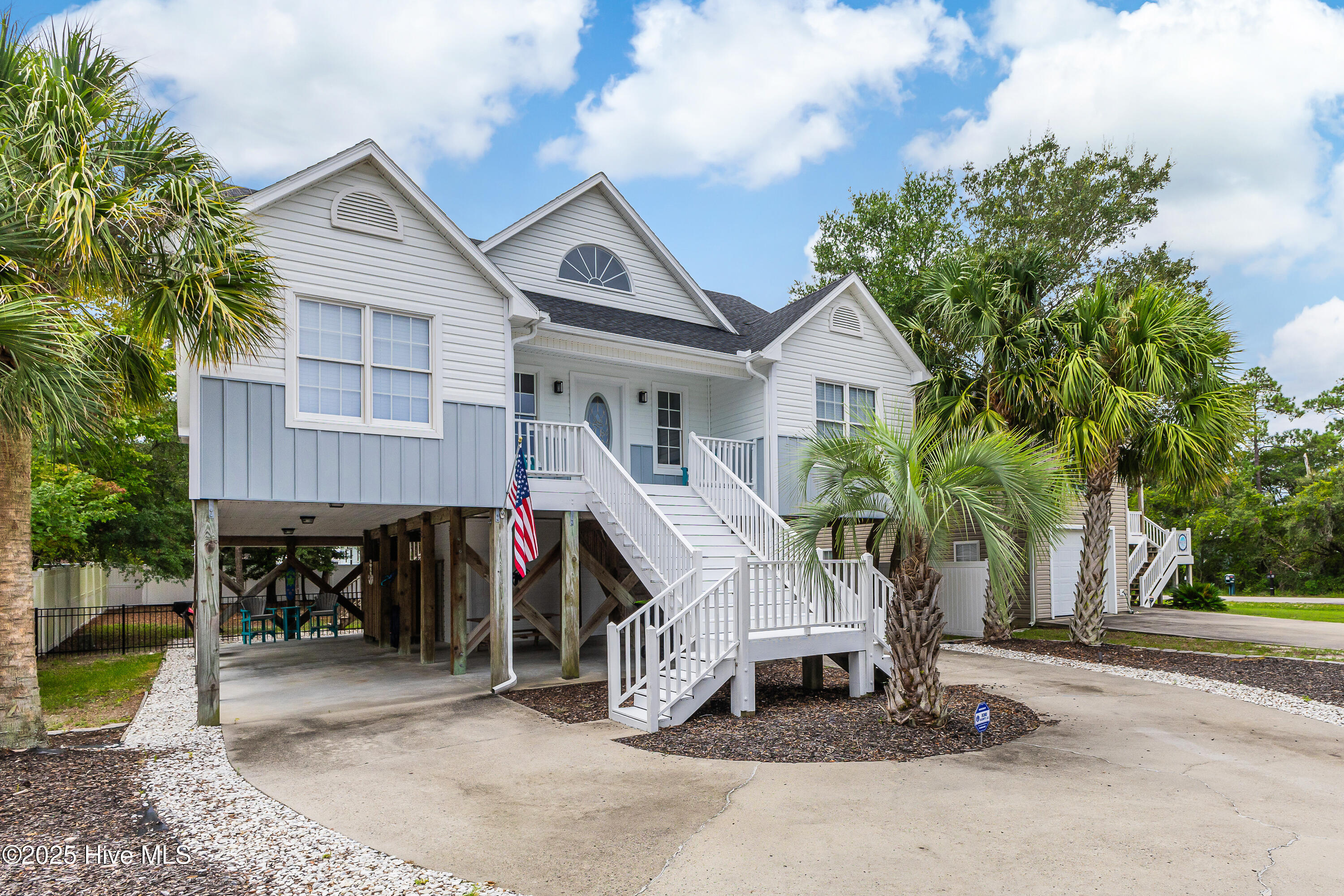 100523594 | Photo 48