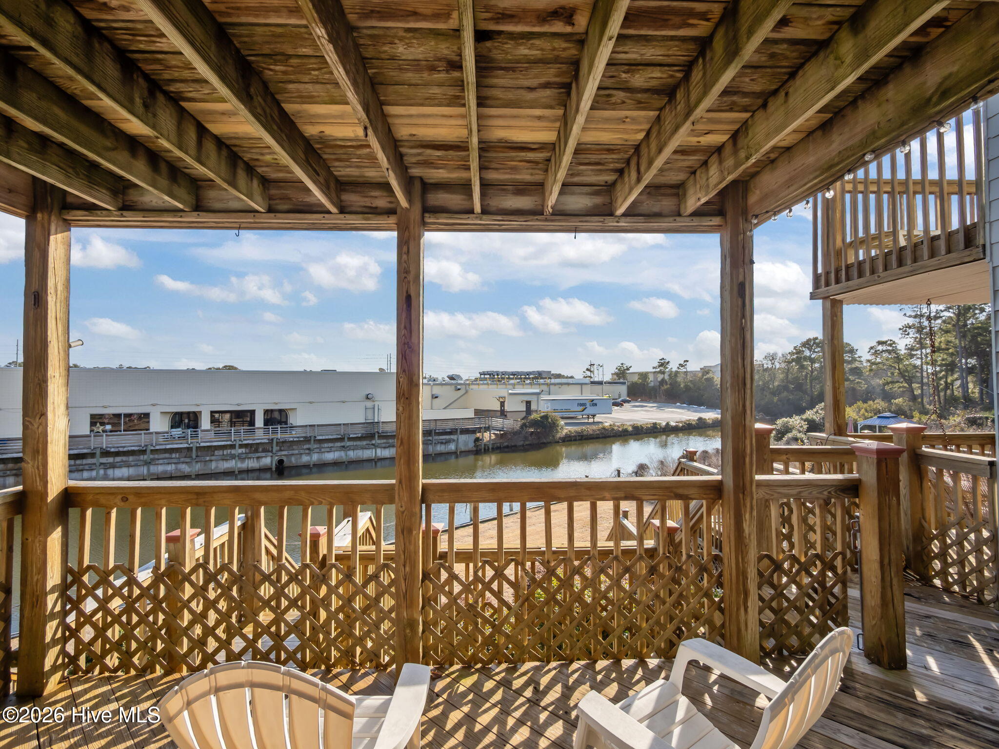 100554527 | Photo 22