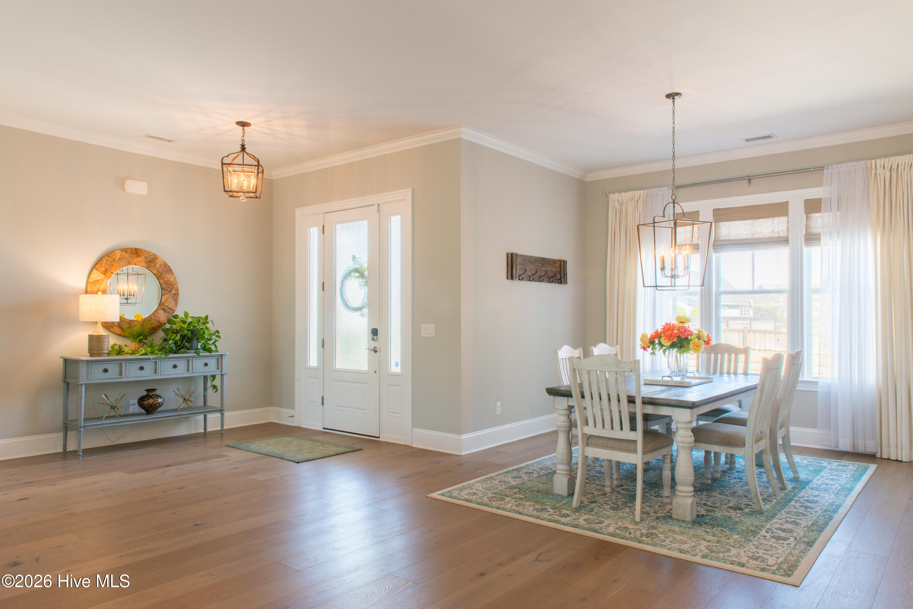 100560299 | Photo 13