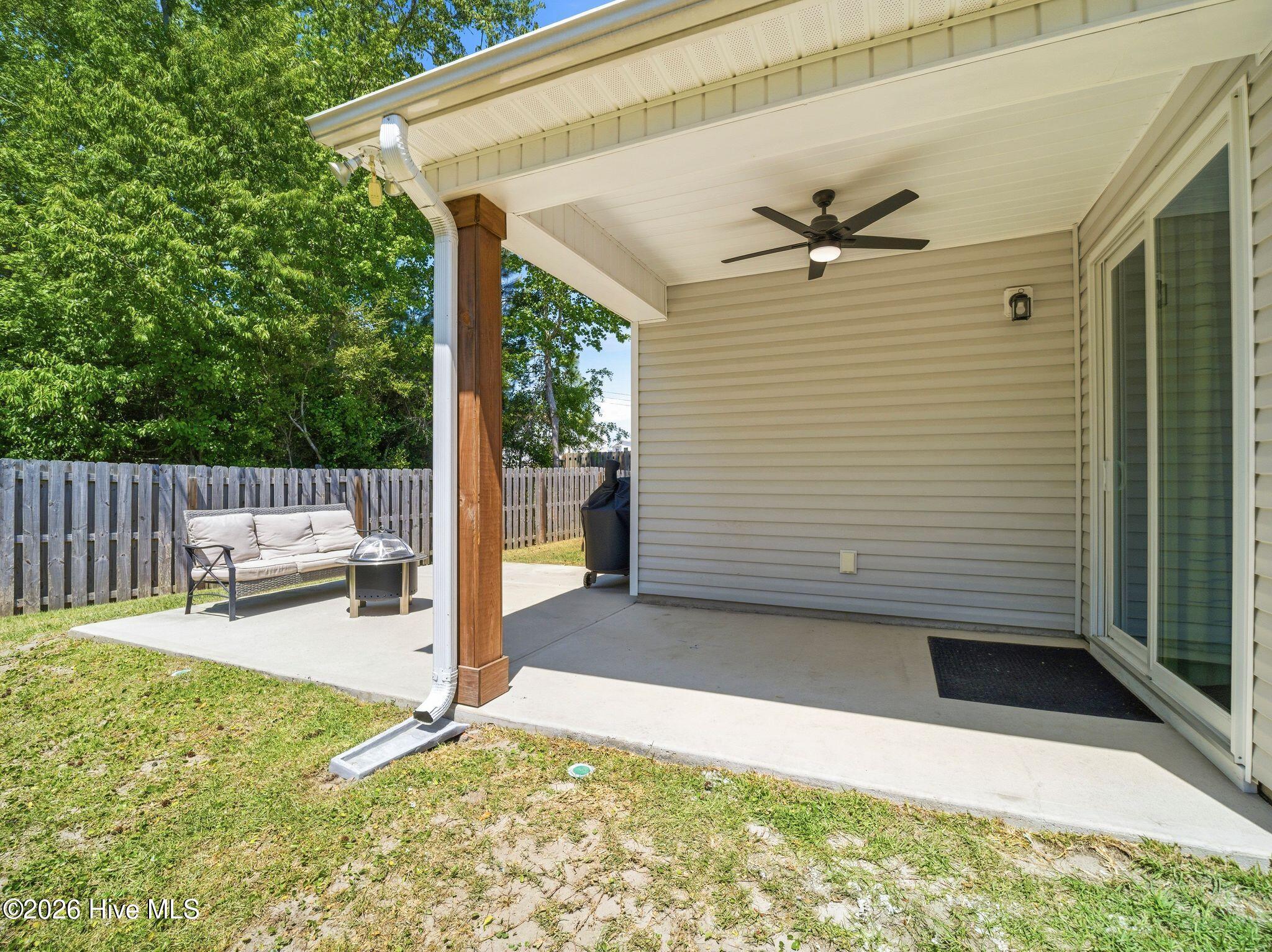 100569792 | Photo 47