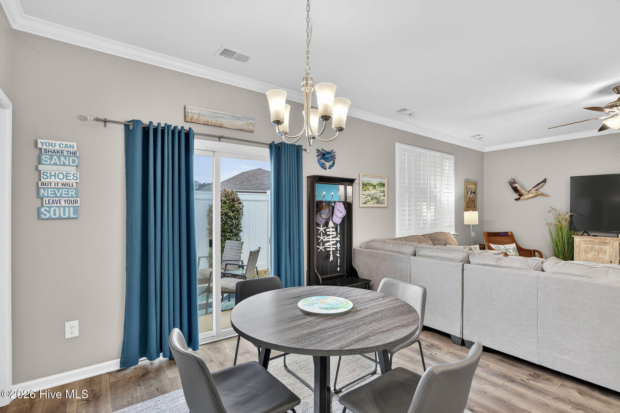 100551892 | Photo 13