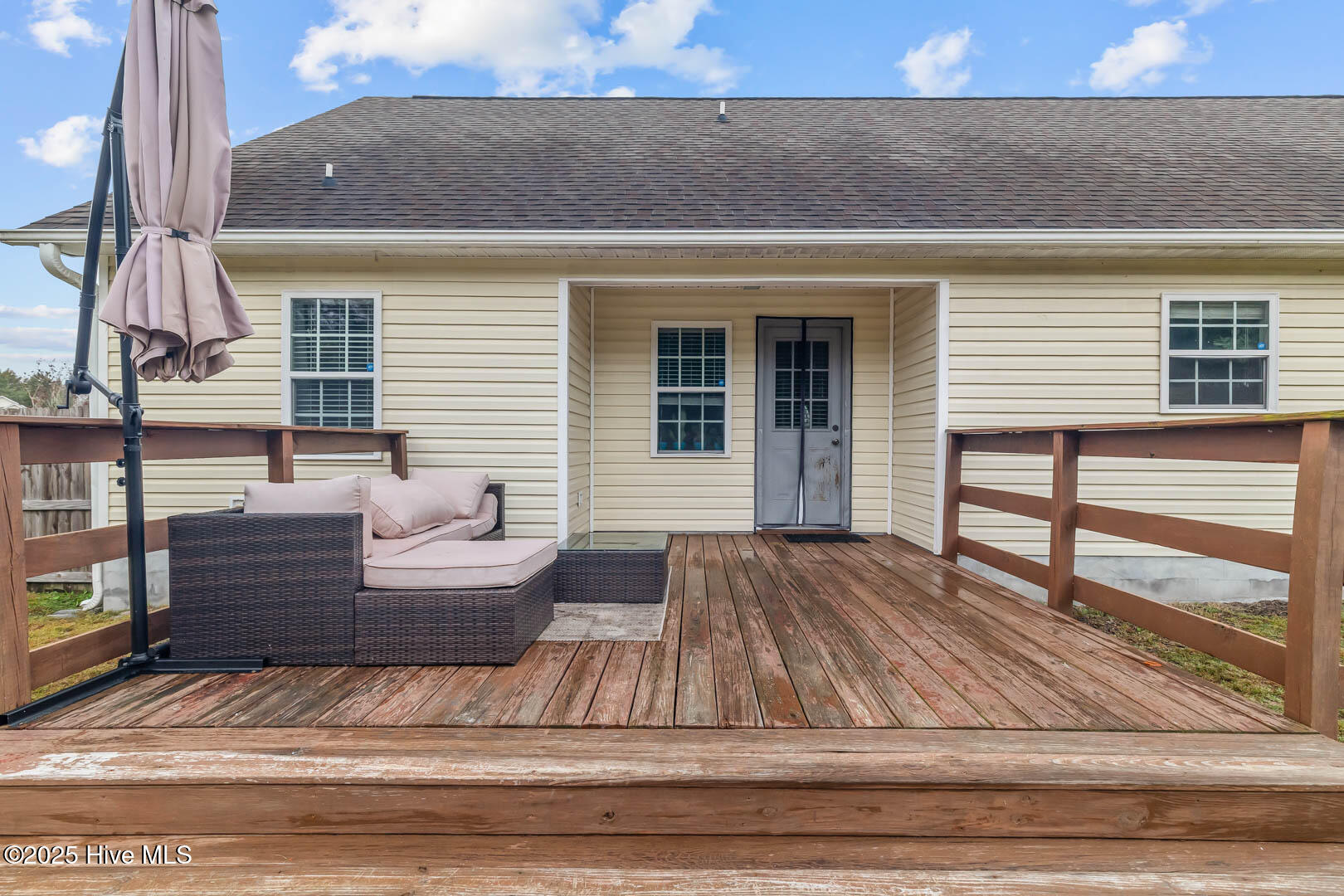 100540006 | Photo 42