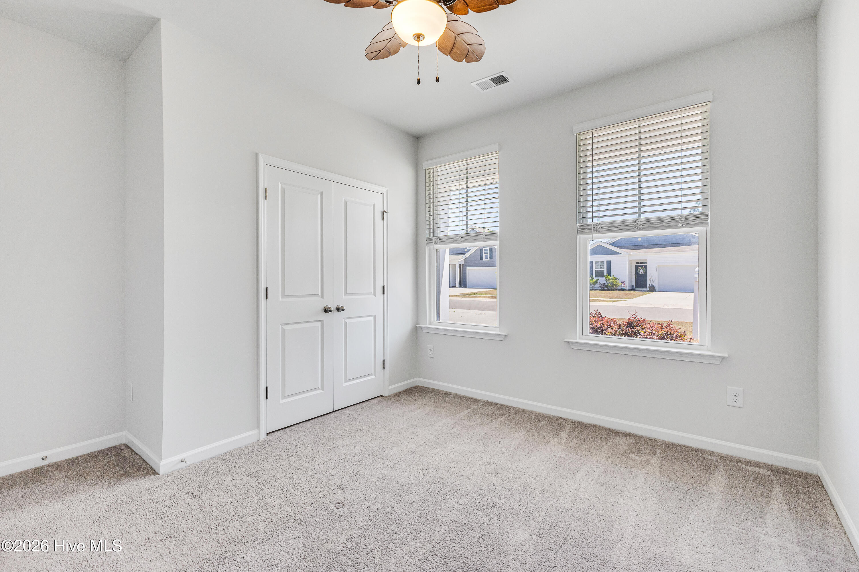 100521011 | Photo 34