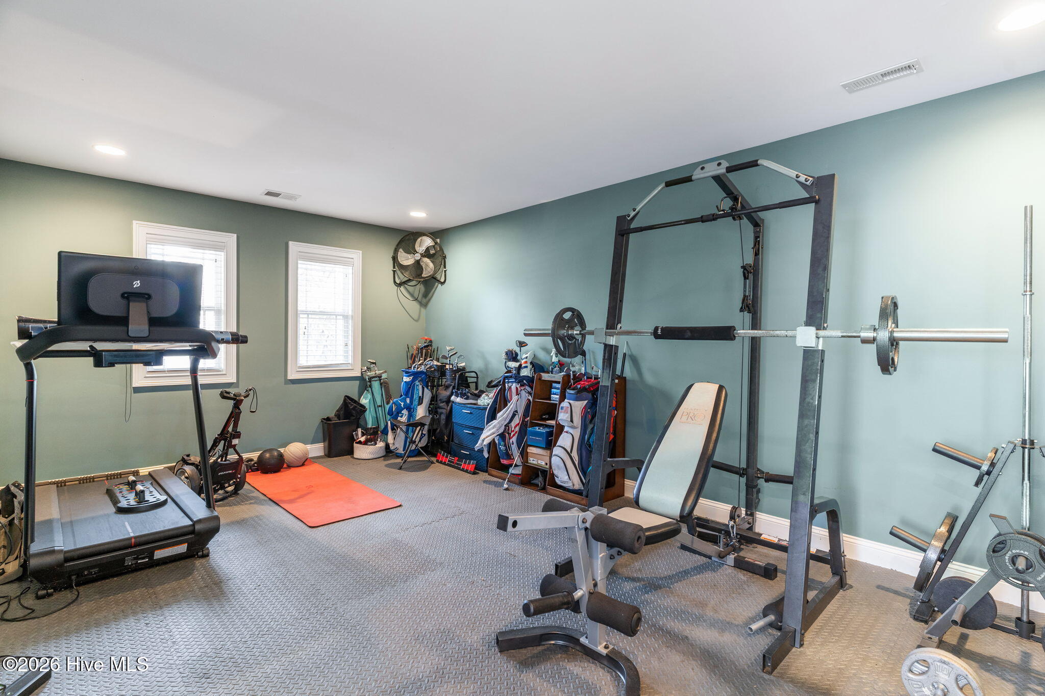 100557179 | Photo 50