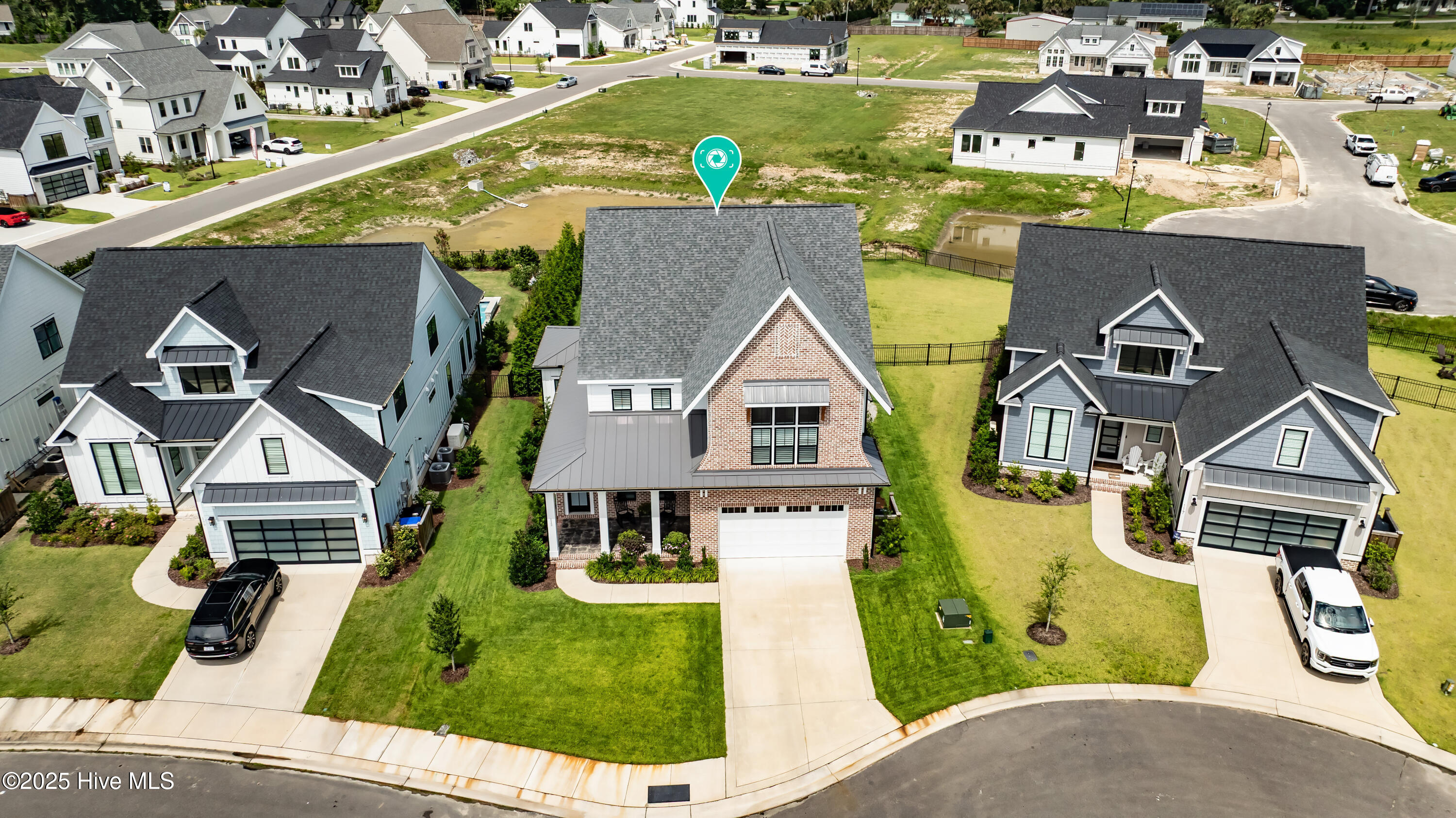 100523935 | Photo 60