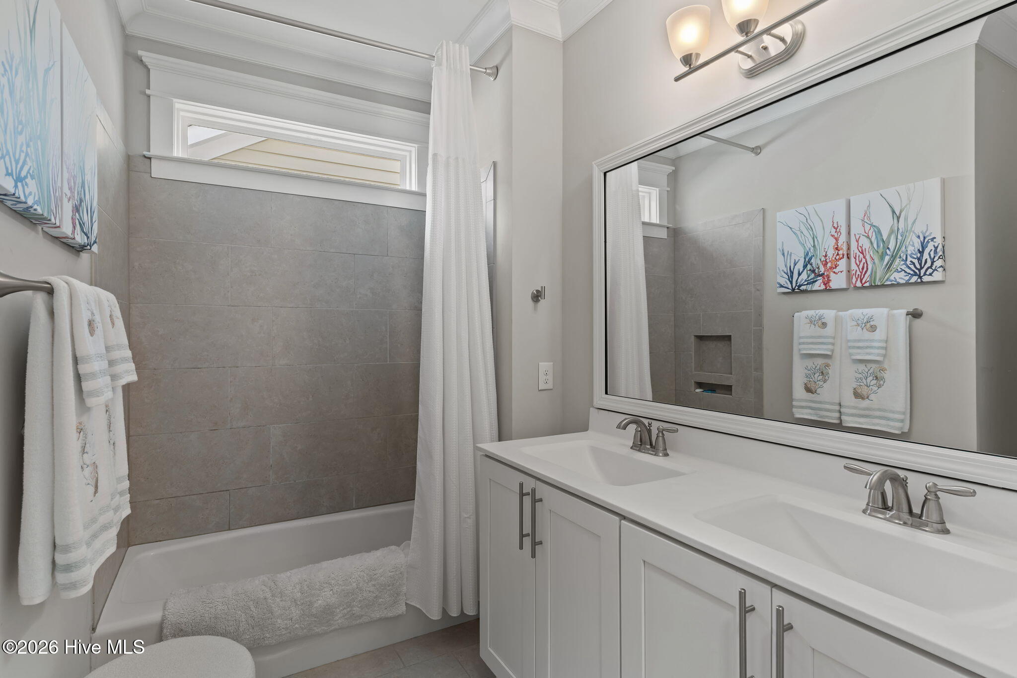 100559704 | Photo 23