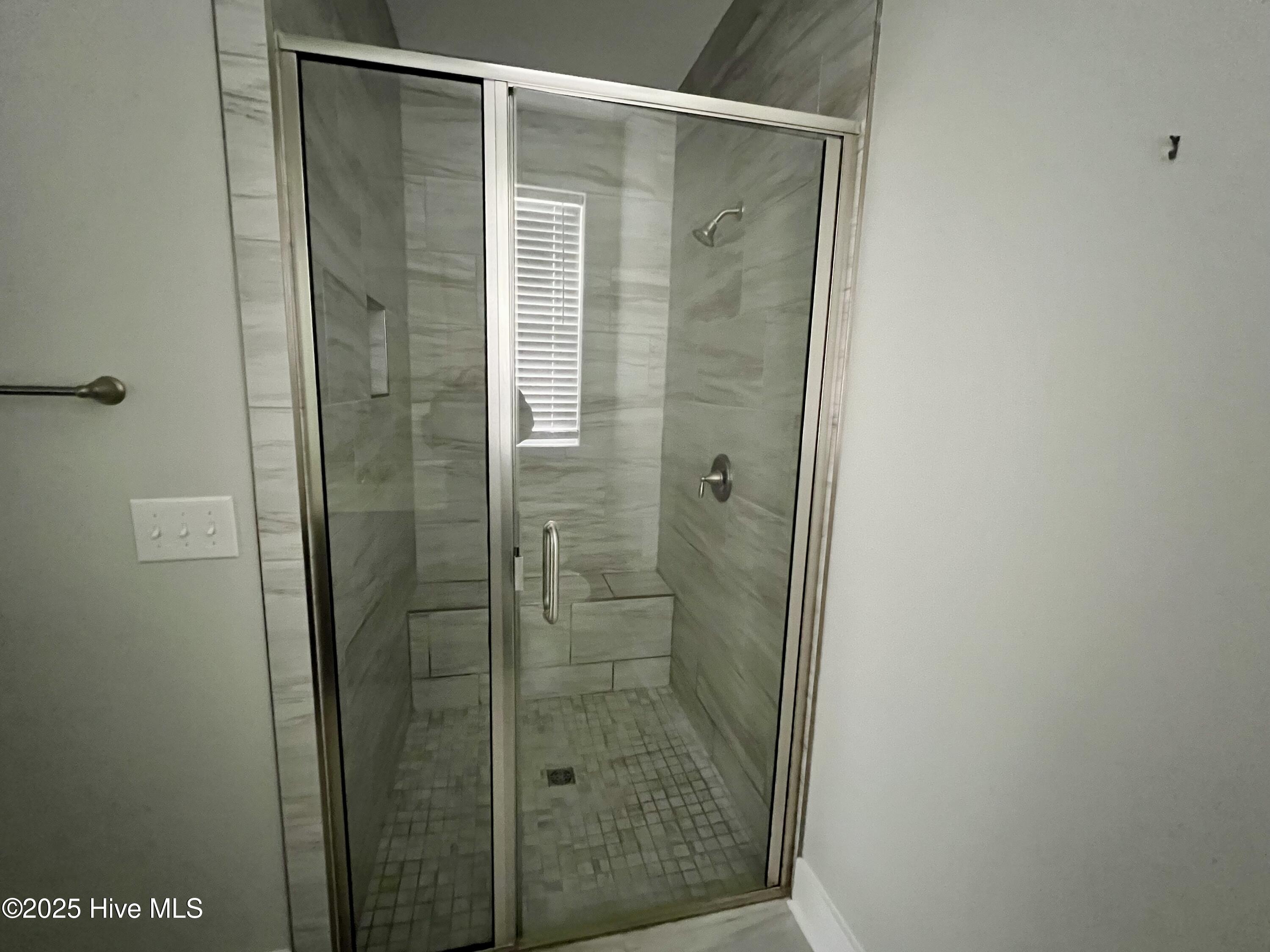 100546401 | Photo 17