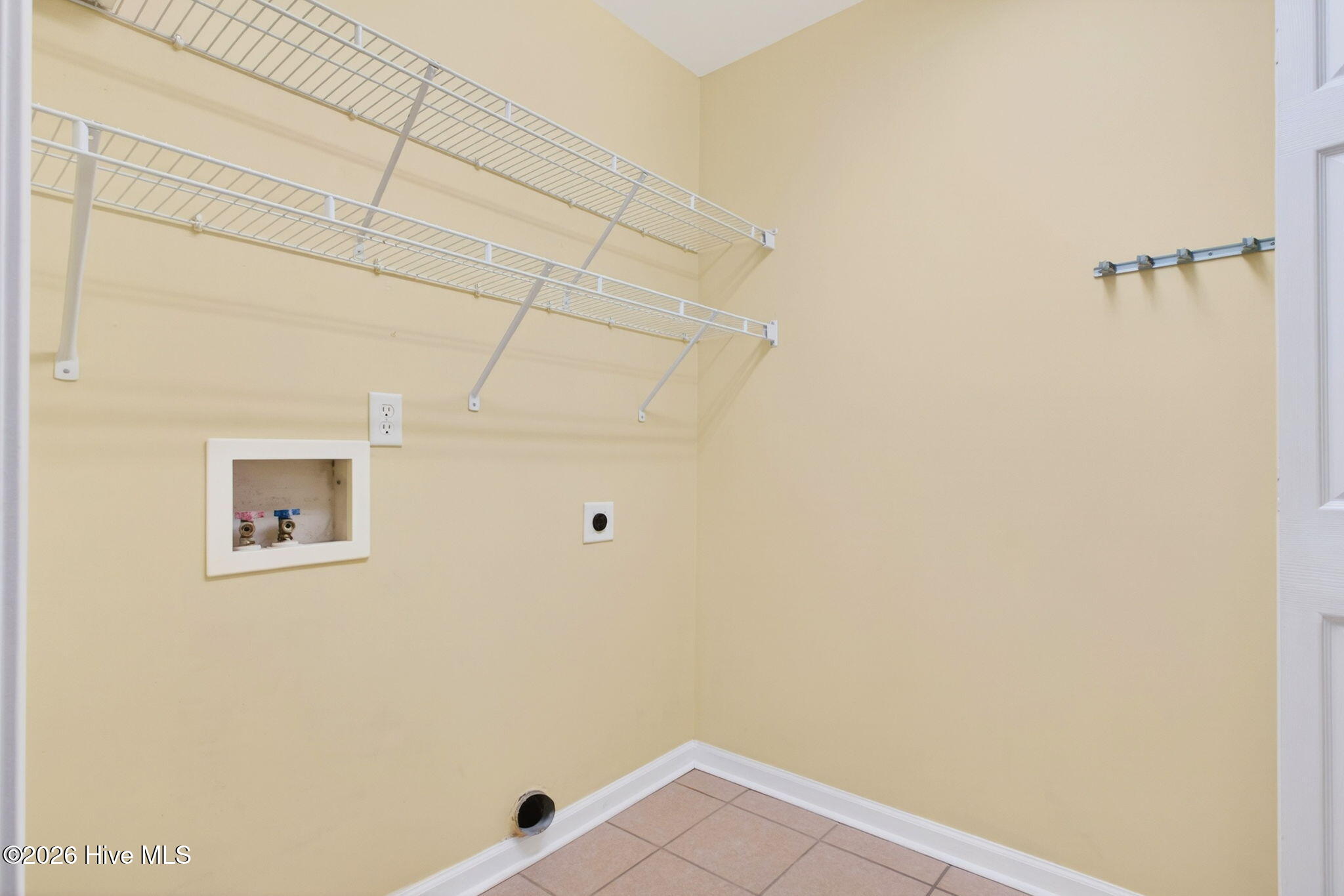 100558532 | Photo 28