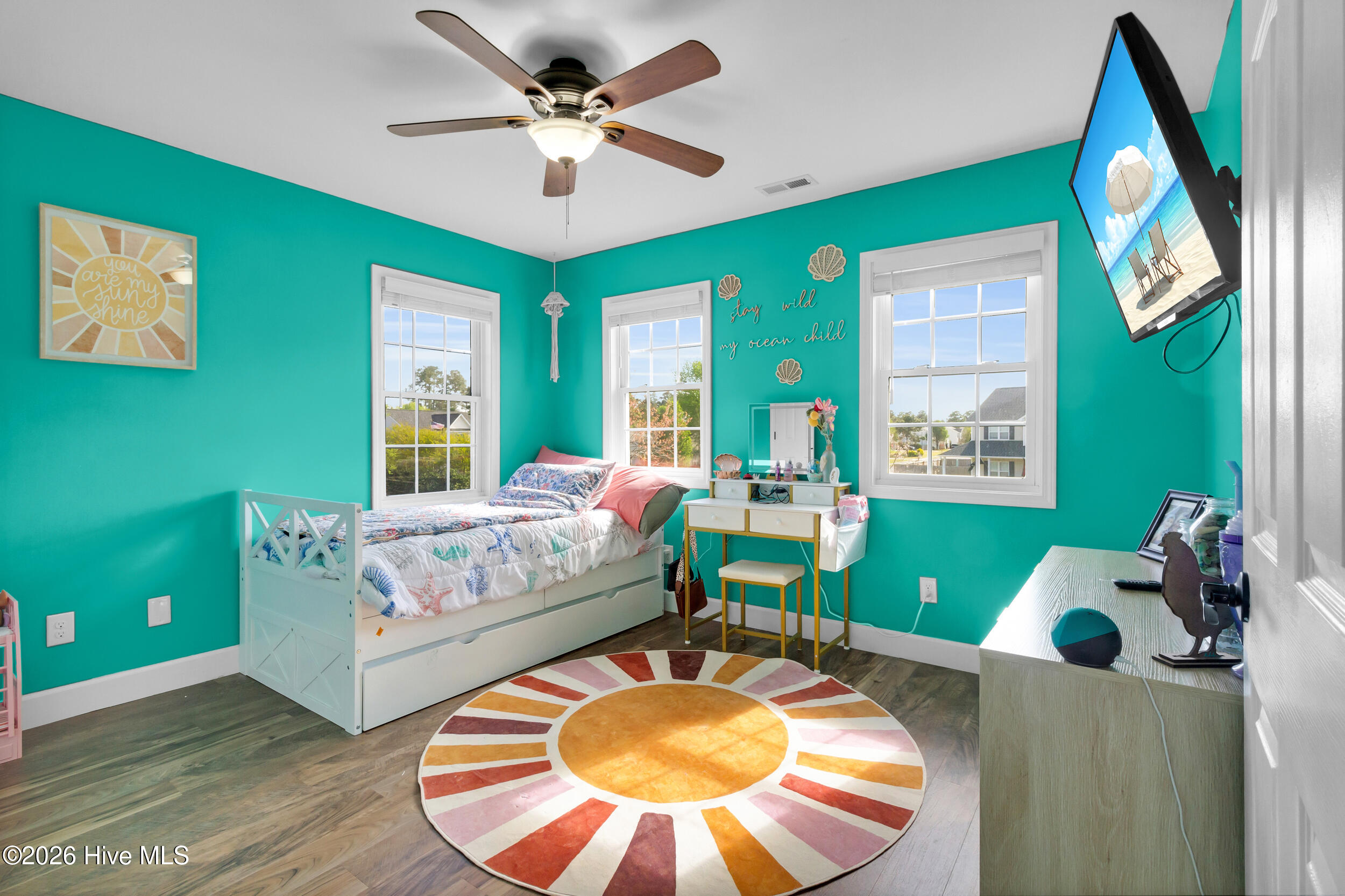 100566546 | Photo 24