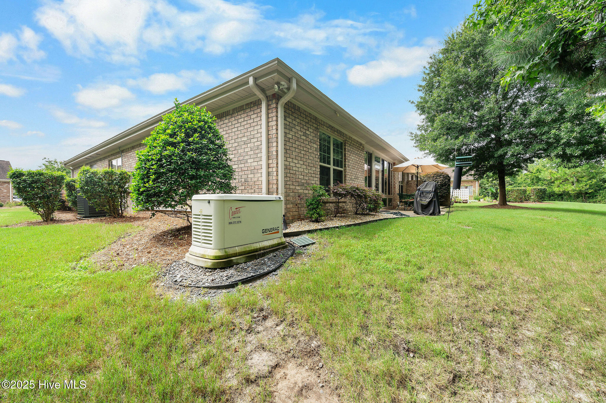 100520063 | Photo 18