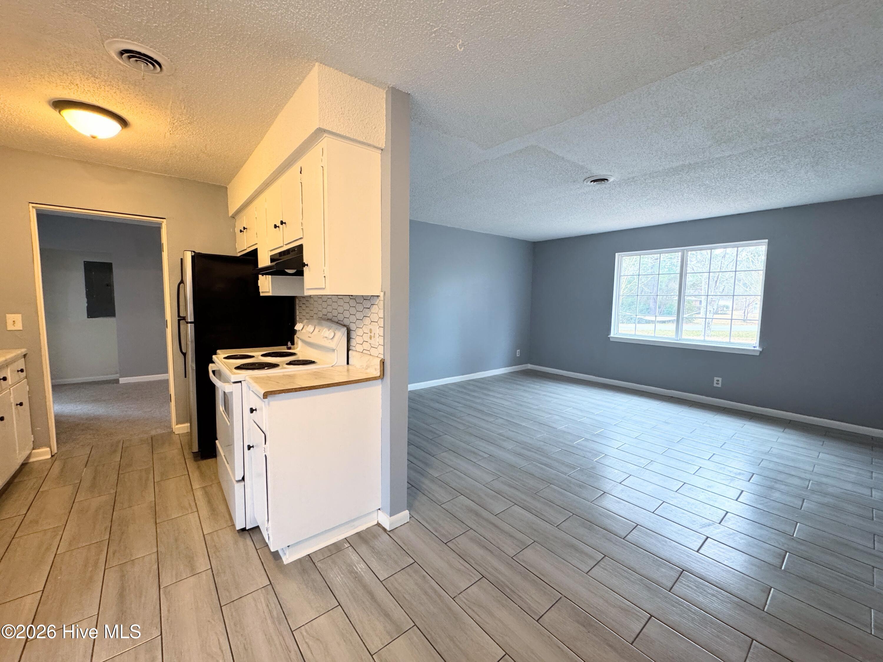 100555957 | Photo 18