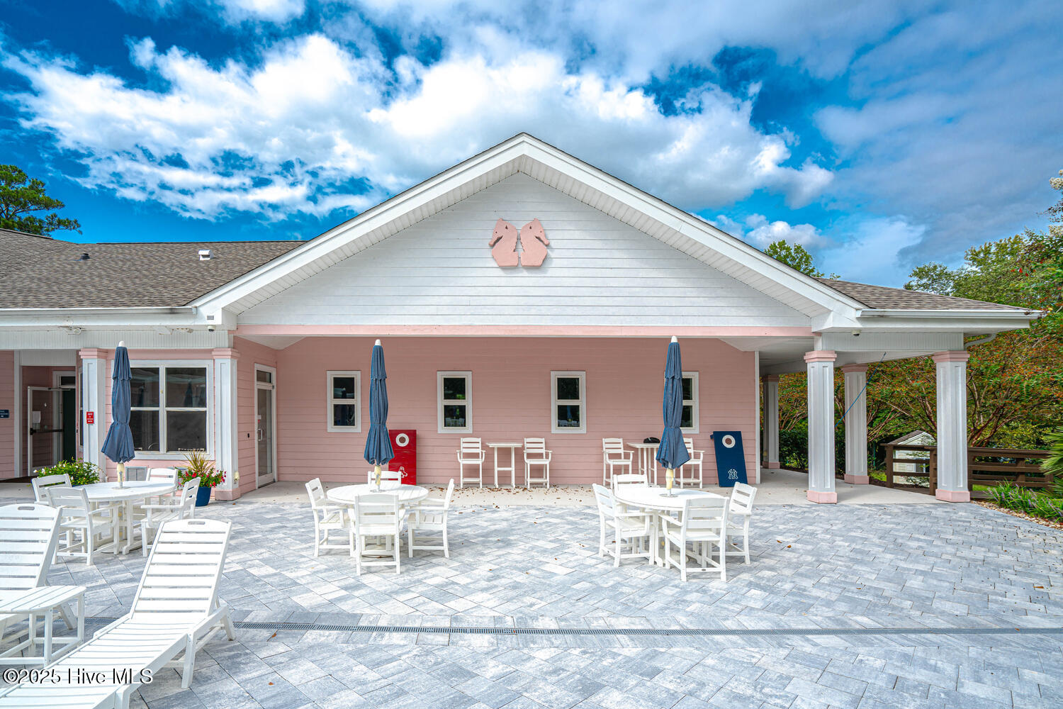 100558918 | Photo 53